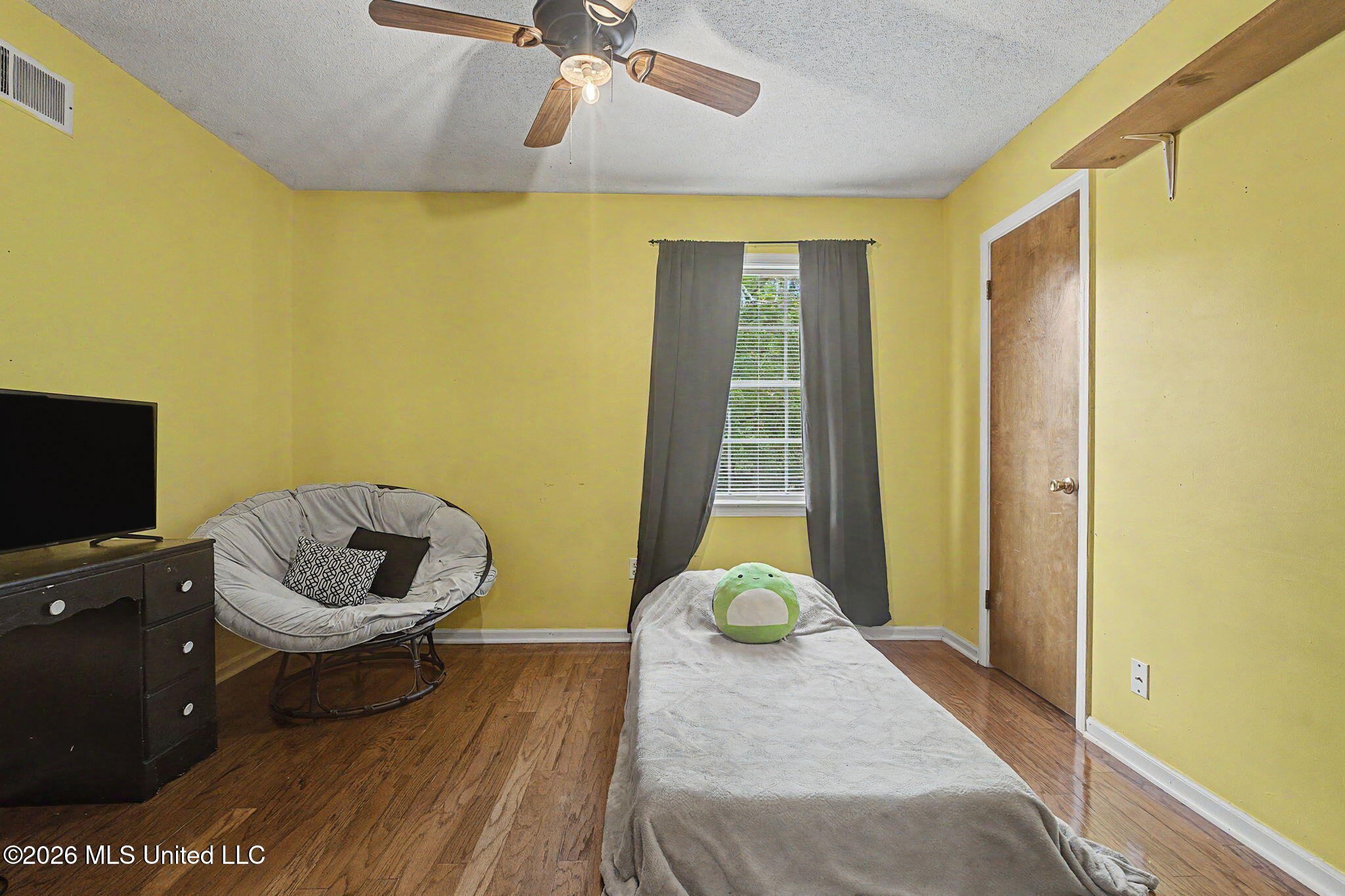 5797 Redbud Cove Property Photo 23