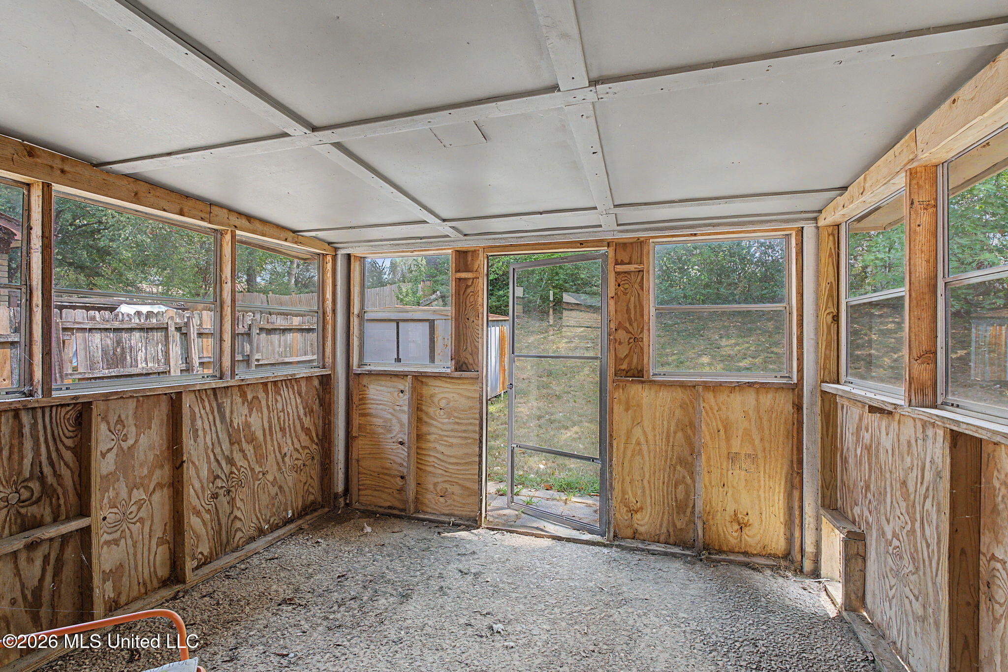 5797 Redbud Cove Property Photo 25