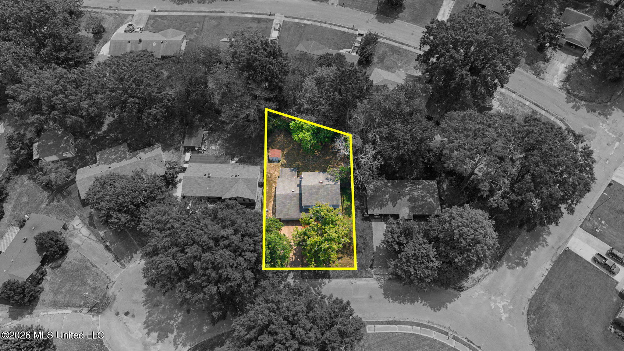 5797 Redbud Cove Property Photo 32