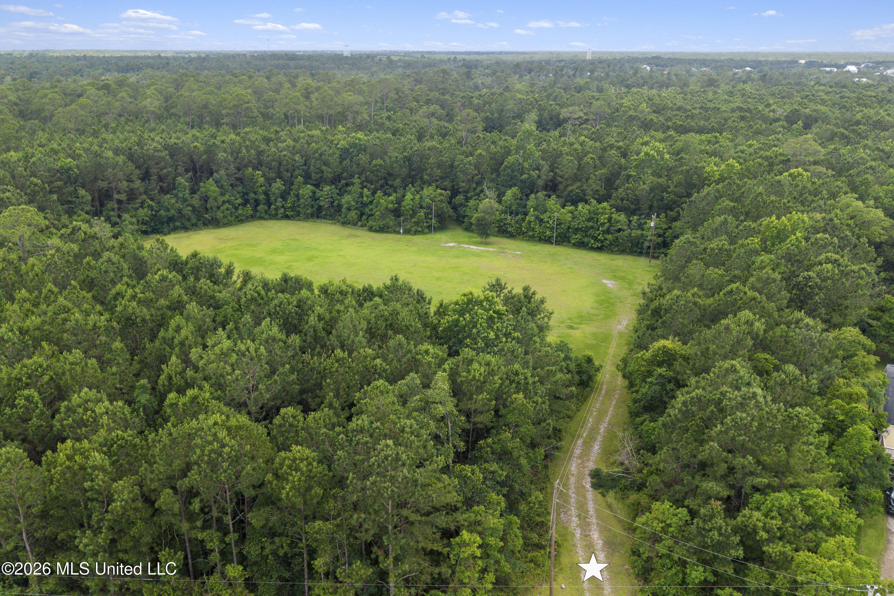 1441 Blue Meadow Road Property Photo 6