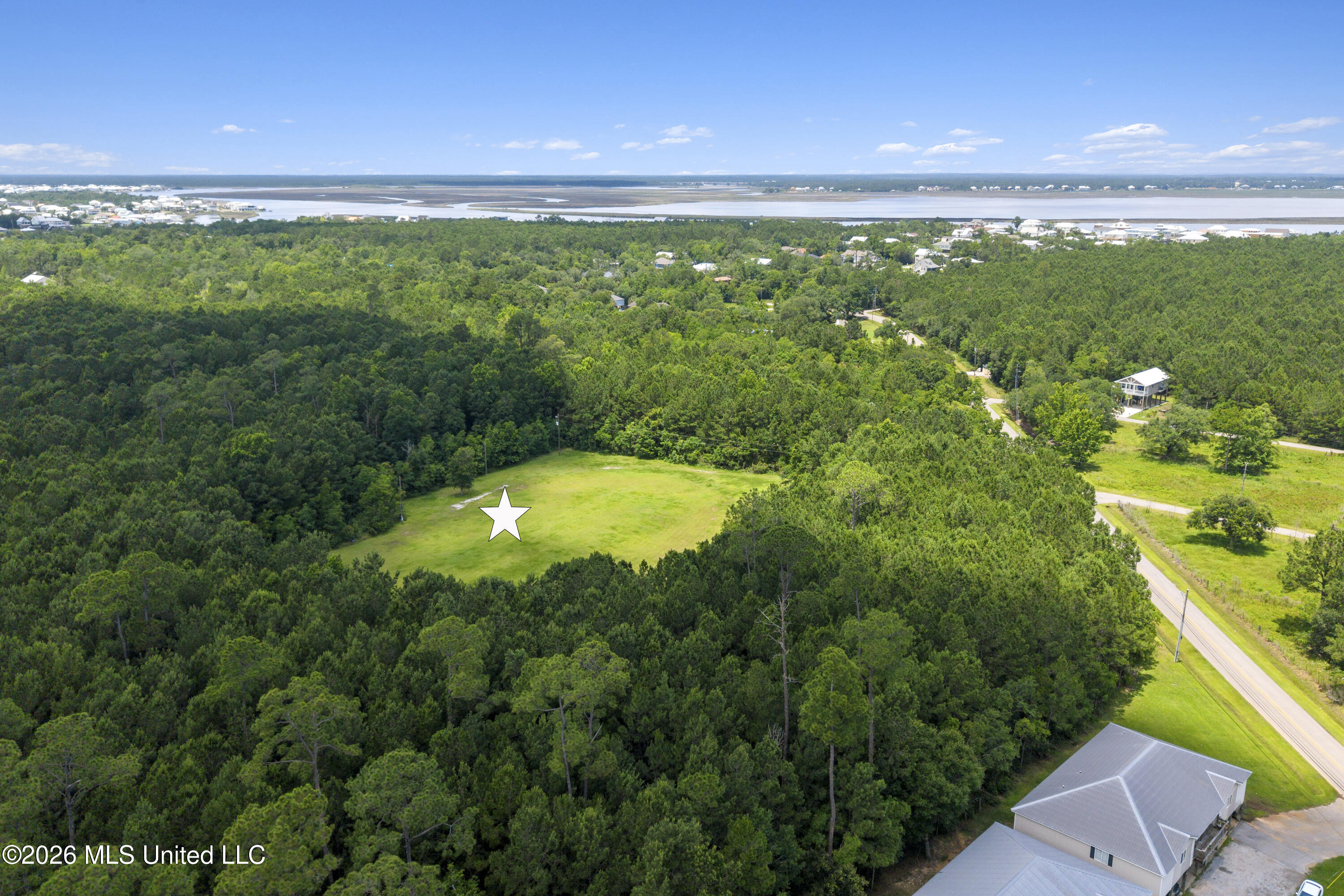 1441 Blue Meadow Road Property Photo 20