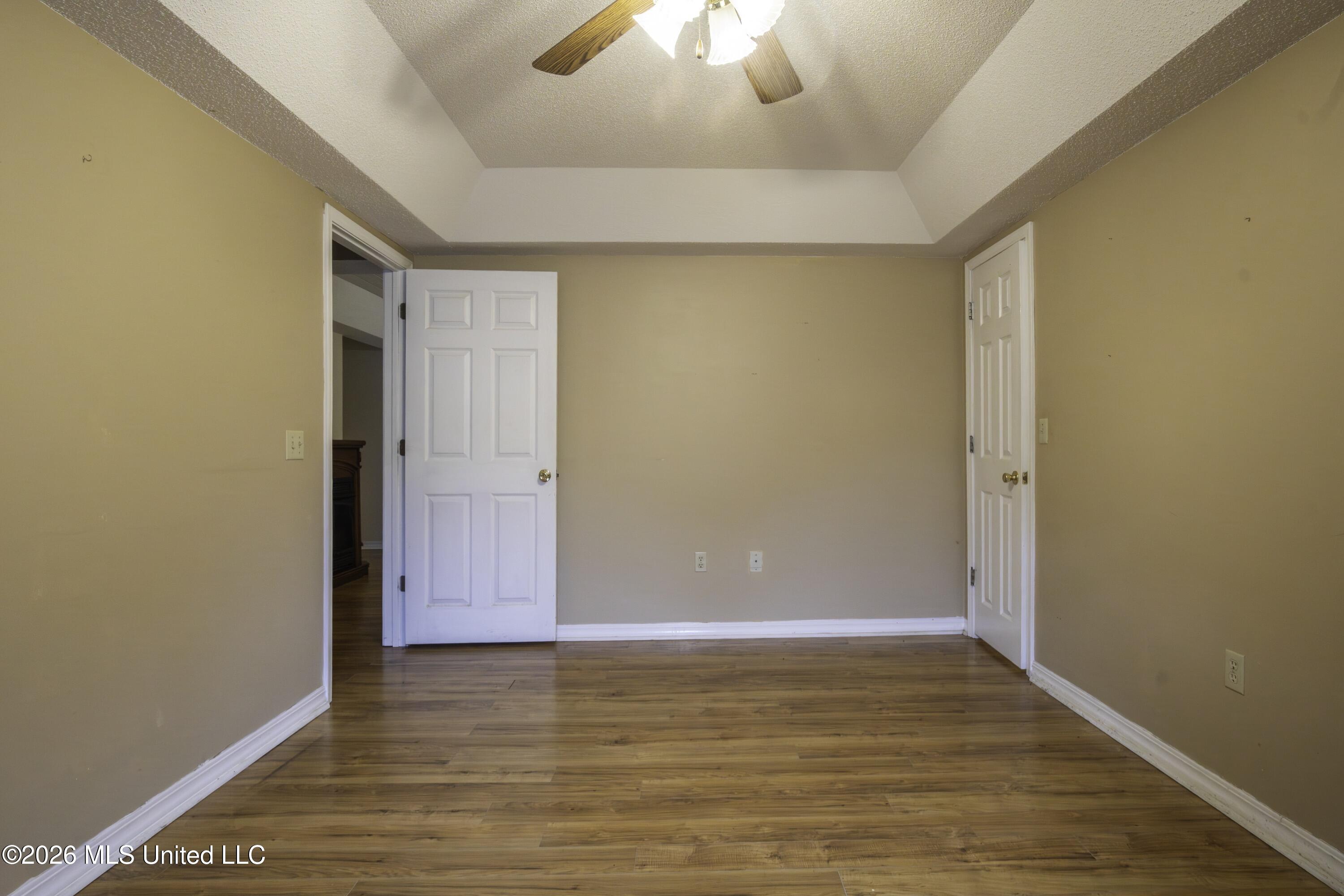 711 Lovers Lane Road Property Photo 16