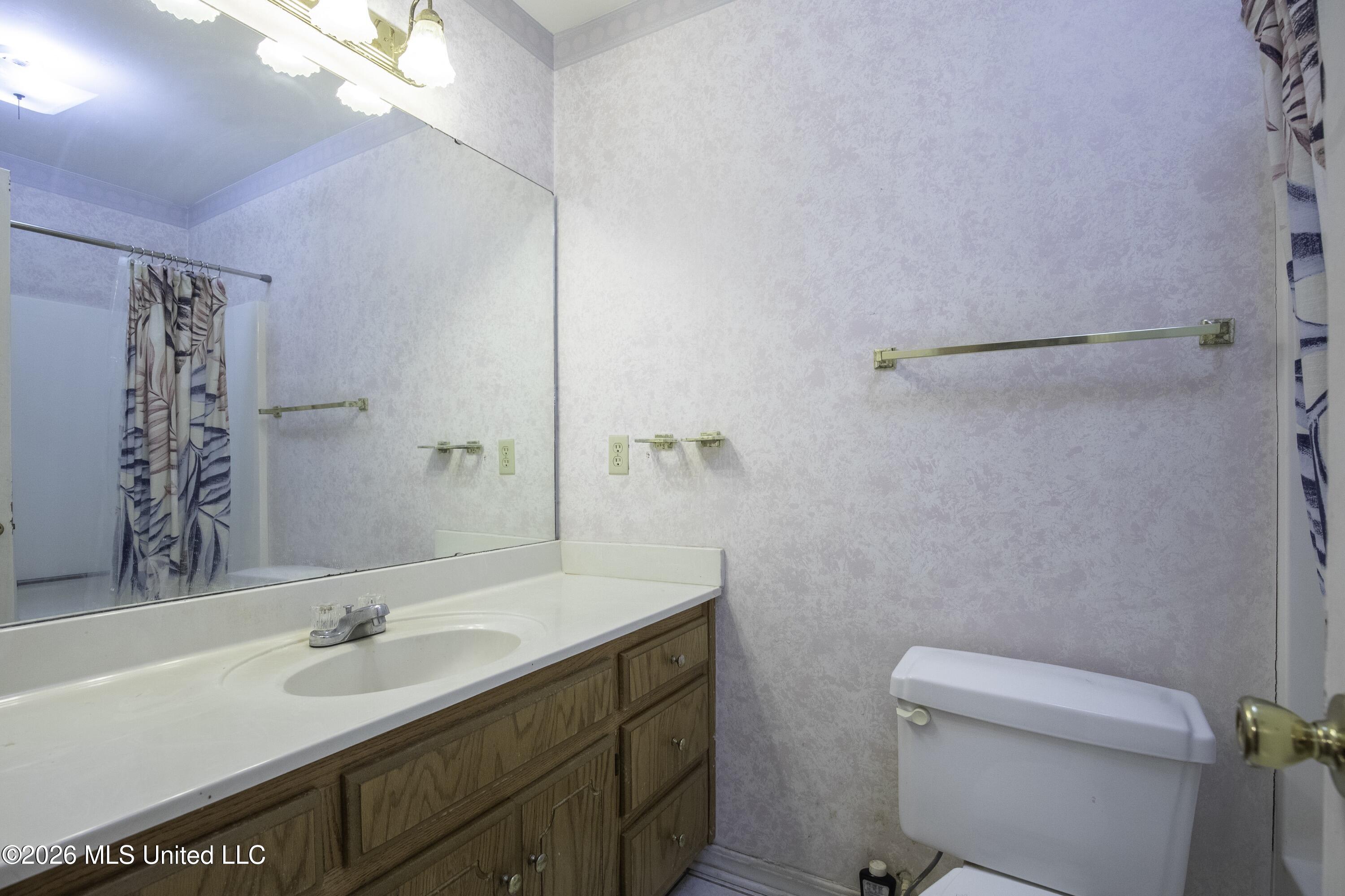 711 Lovers Lane Road Property Photo 23