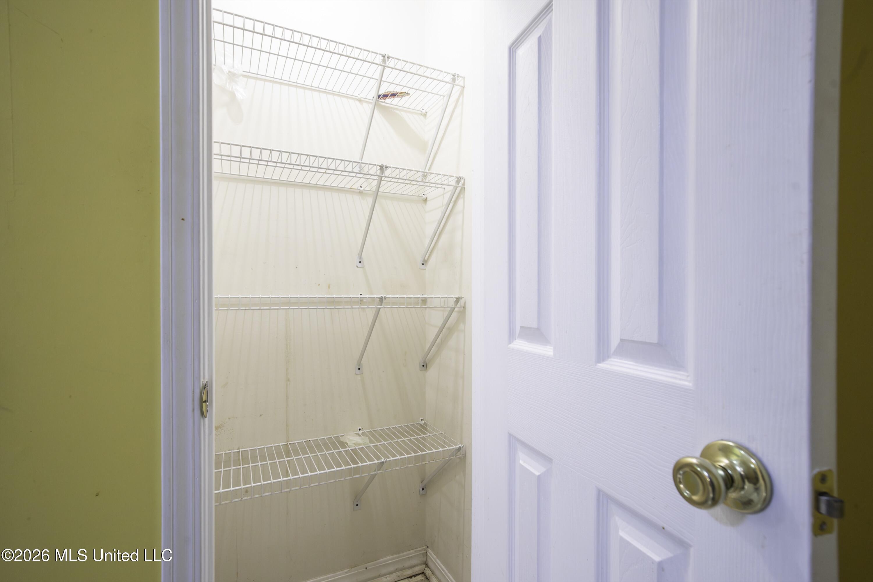 711 Lovers Lane Road Property Photo 25