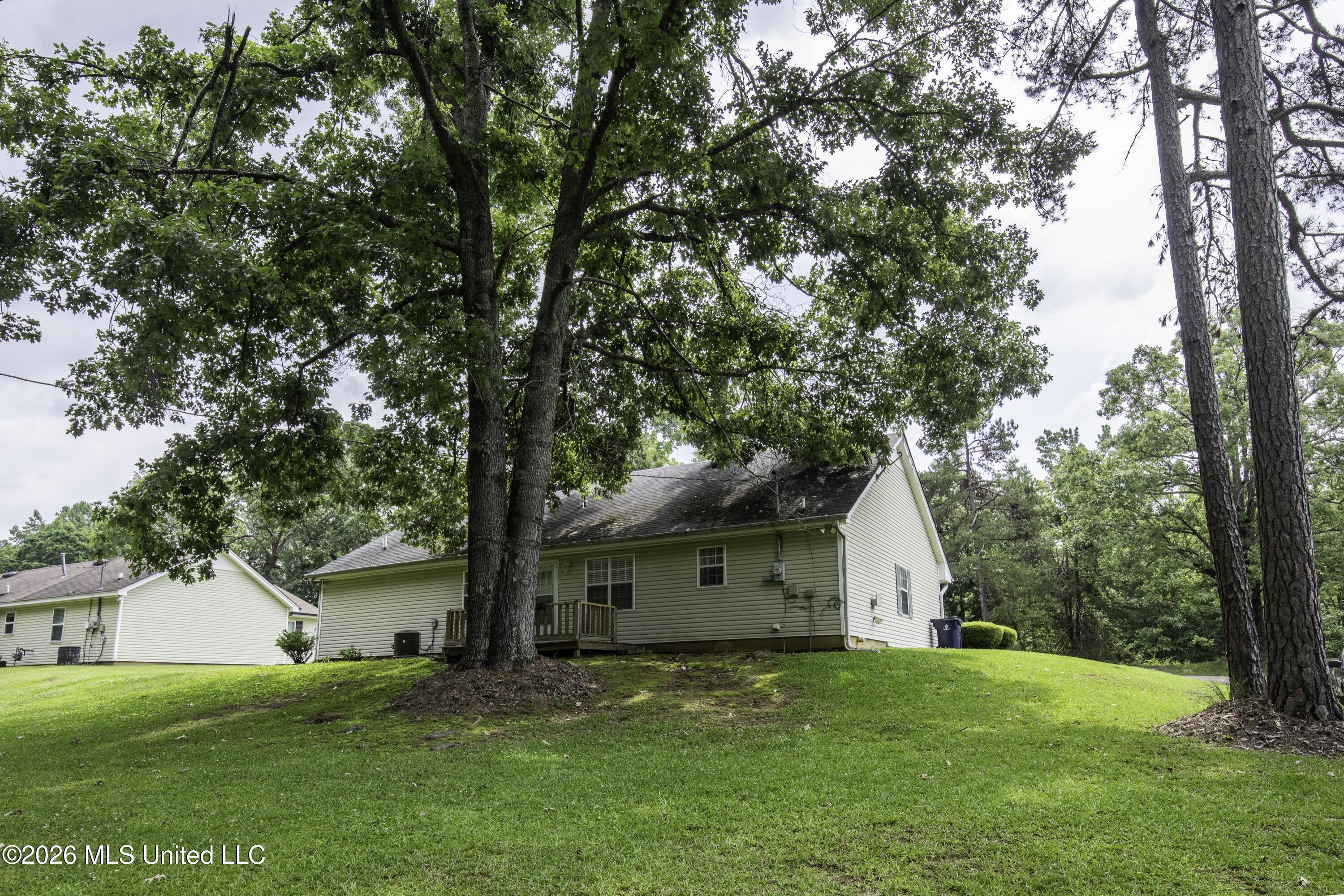 711 Lovers Lane Road Property Photo 31