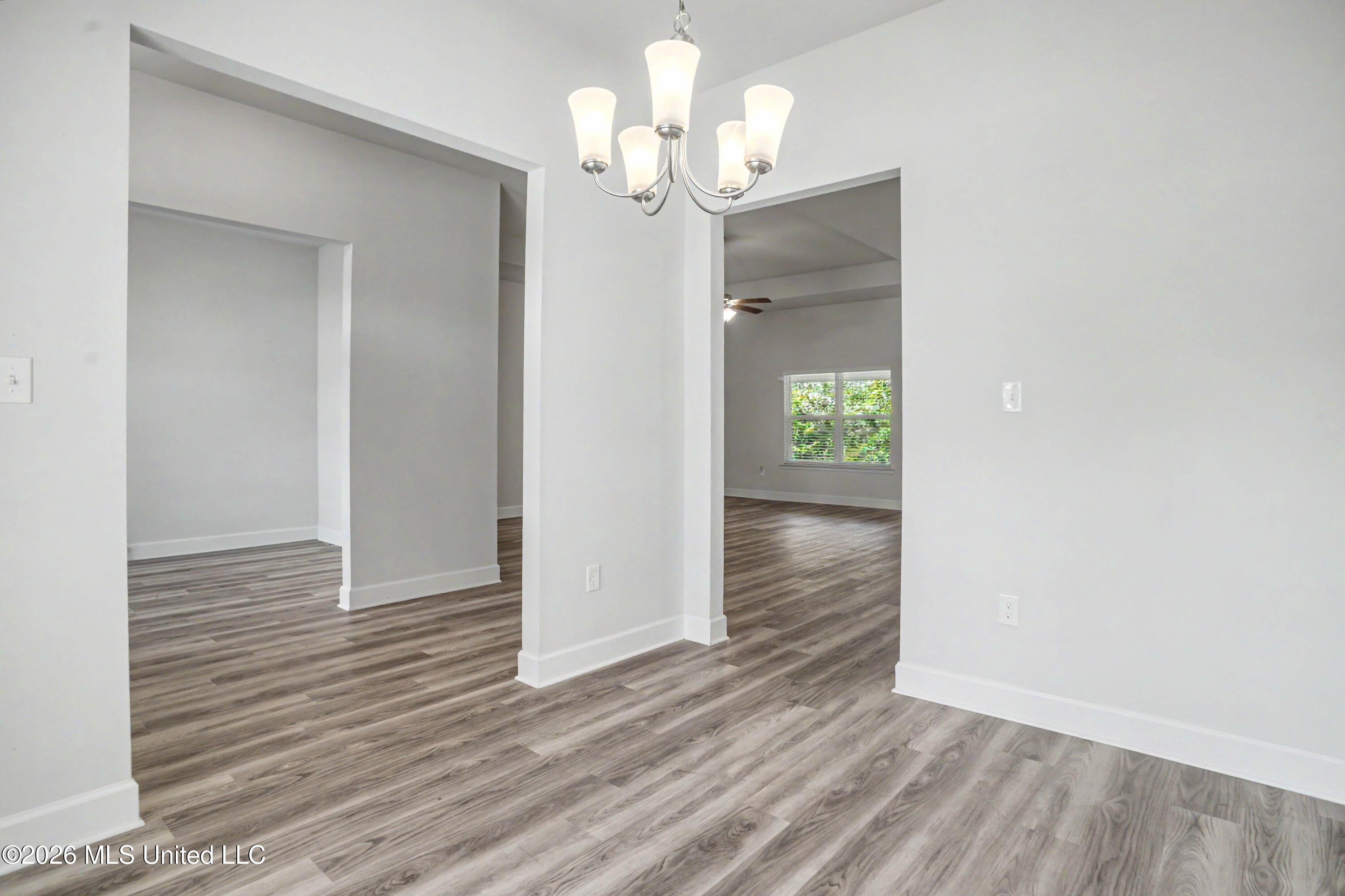 6285 Emerald Lk Drive Property Photo 7