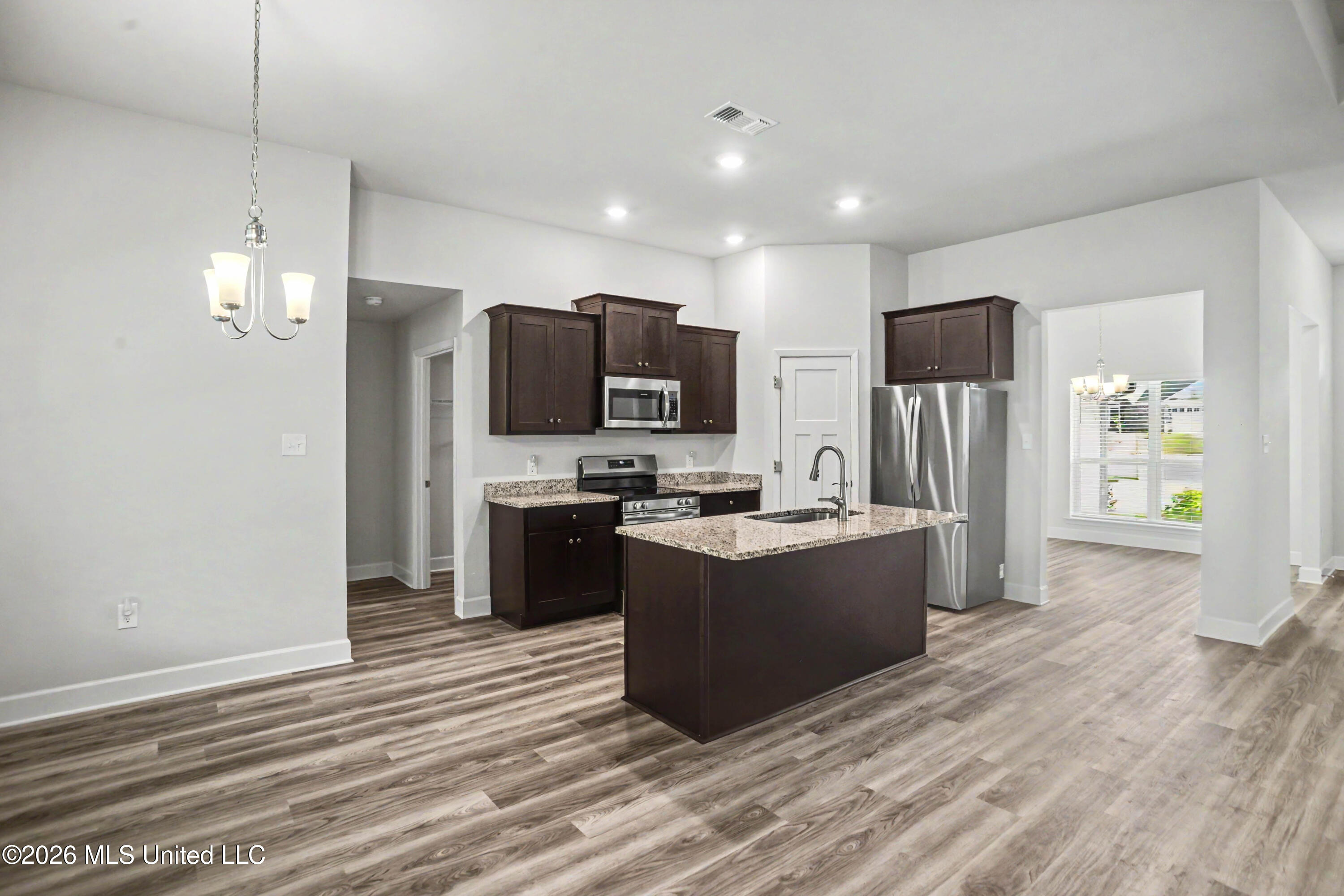 6285 Emerald Lk Drive Property Photo 13