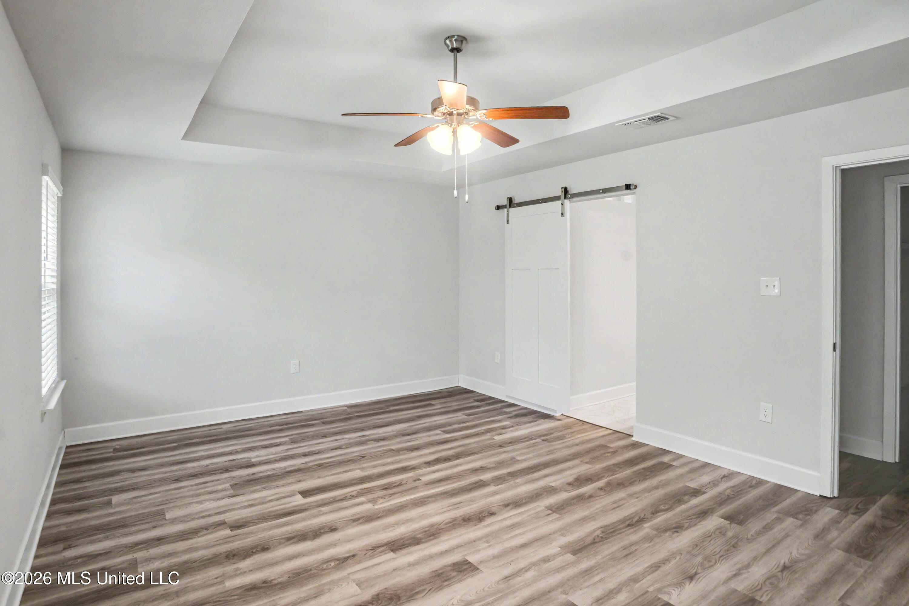6285 Emerald Lk Drive Property Photo 18