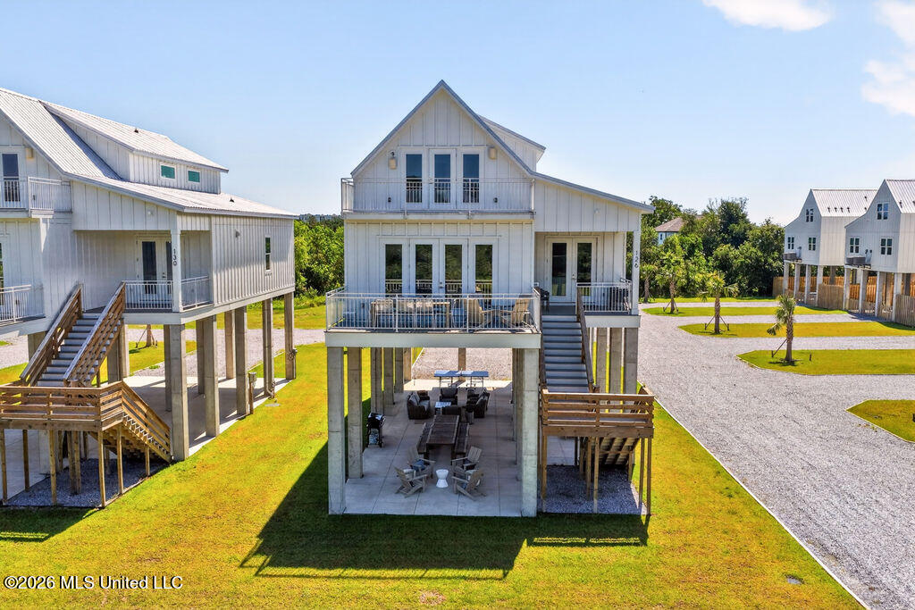 126 5th Avenue Property Photo 1
