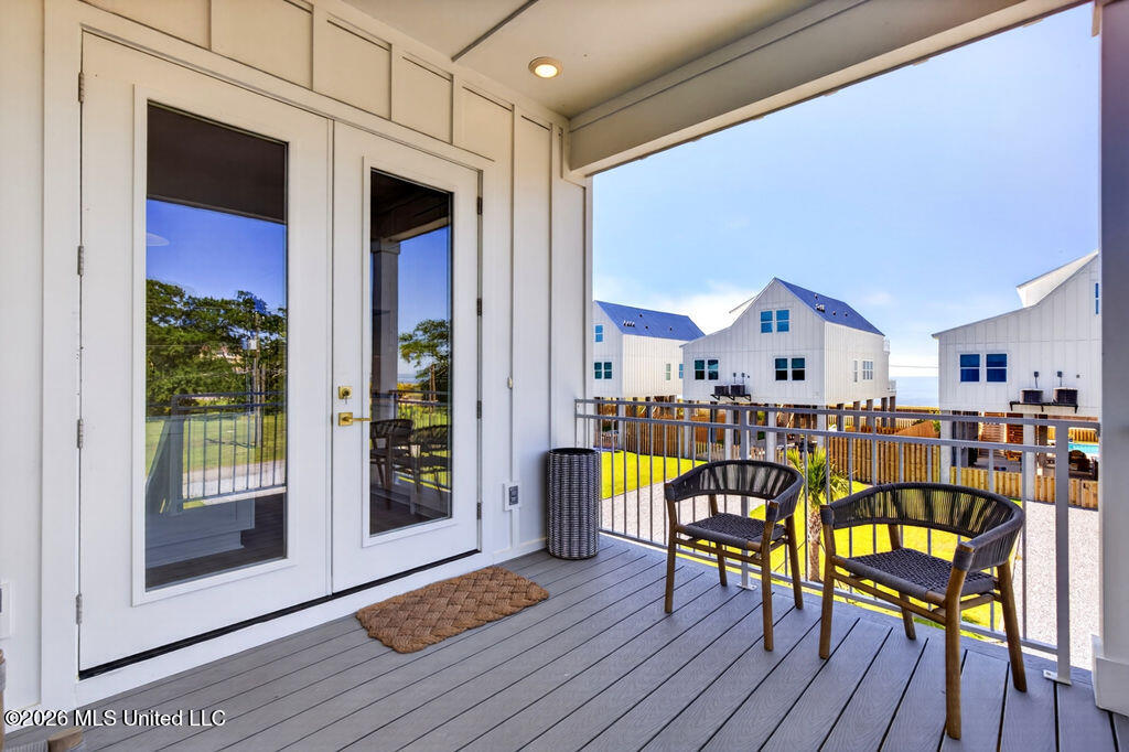 126 5th Avenue Property Photo 11