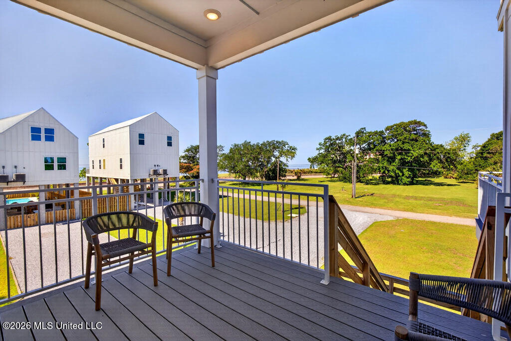 126 5th Avenue Property Photo 13