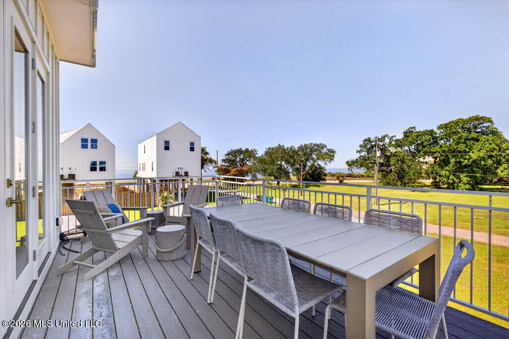 126 5th Avenue Property Photo 26
