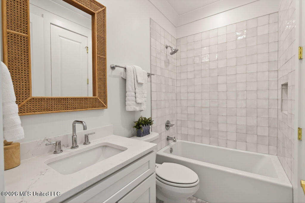 126 5th Avenue Property Photo 31
