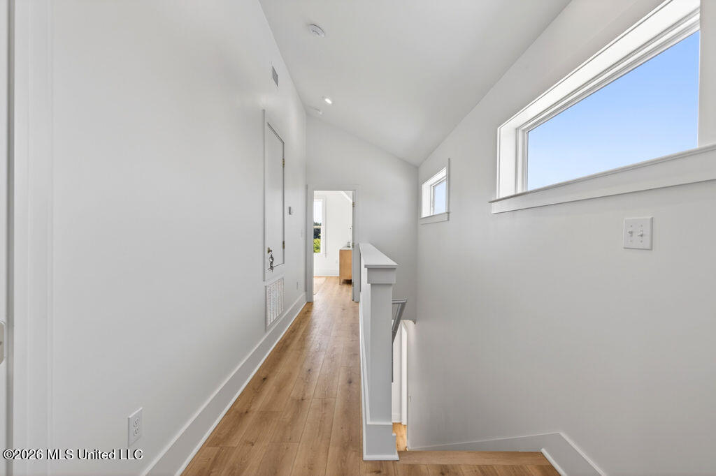 126 5th Avenue Property Photo 35