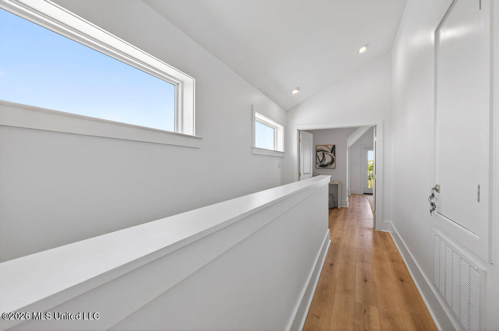 126 5th Avenue Property Photo 36
