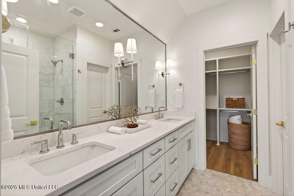 126 5th Avenue Property Photo 41