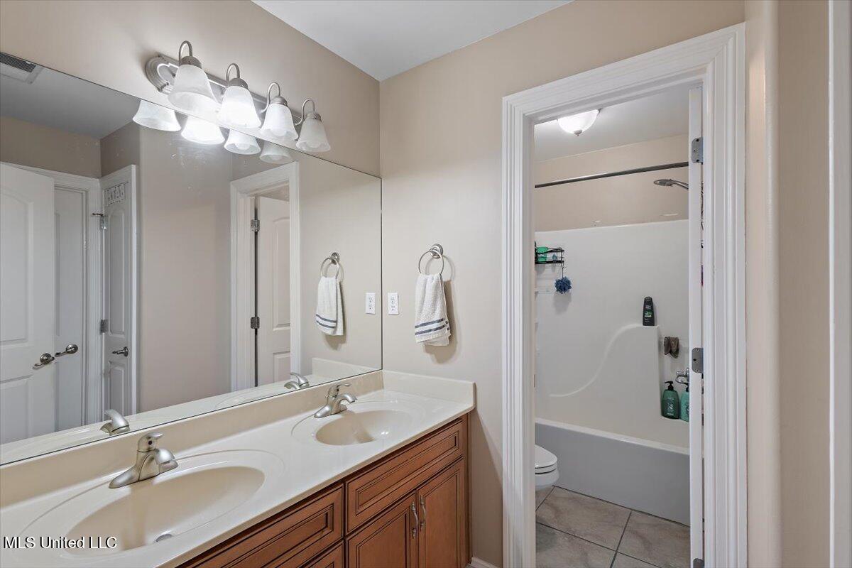 3273 S Devonshire Cove Property Photo 27