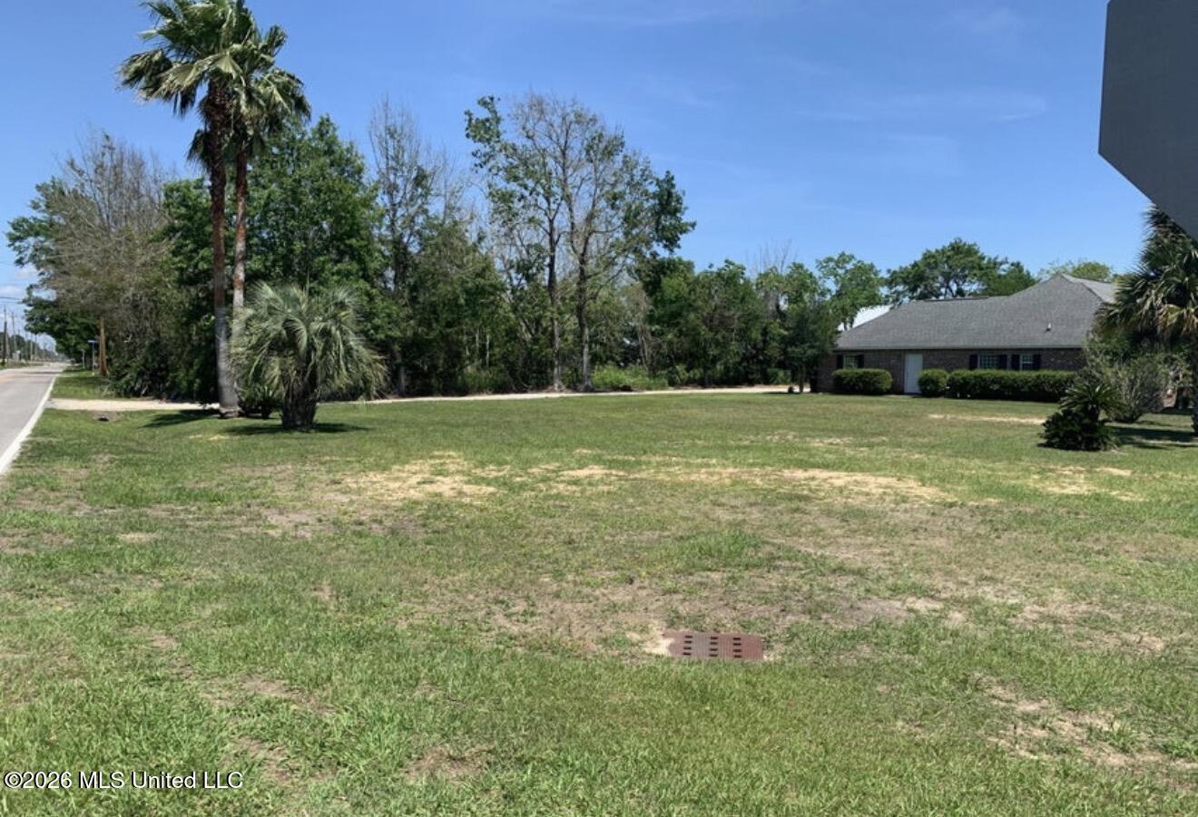 160 Adams Lane Property Photo 2