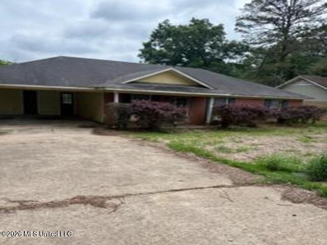 1615 Lost Lake Circle Property Photo 3