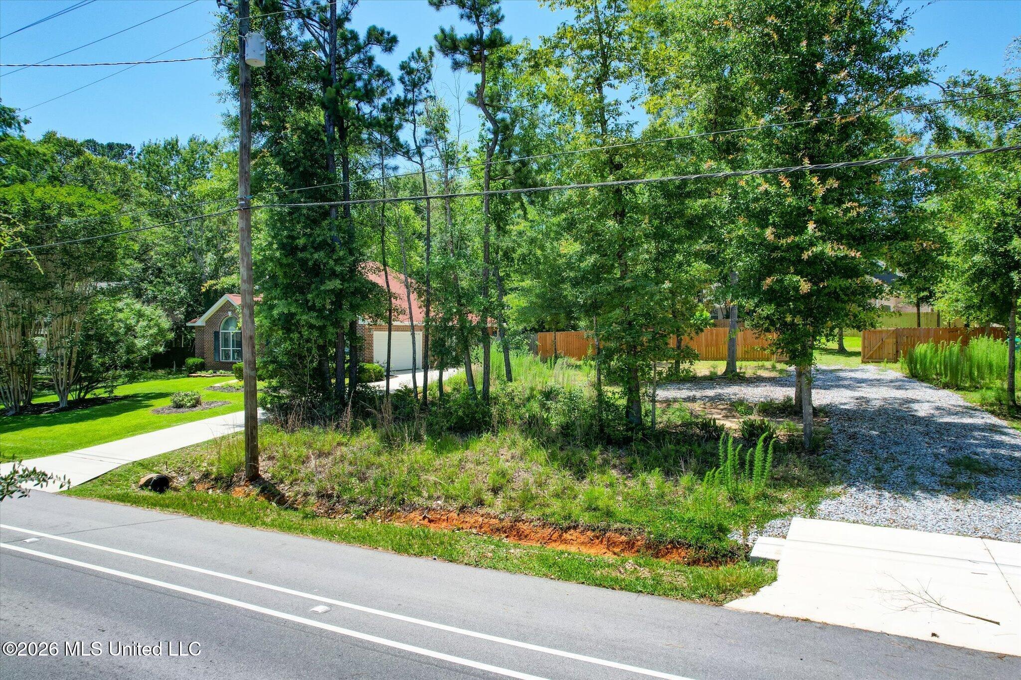 W Diamondhead Drive Property Photo 1