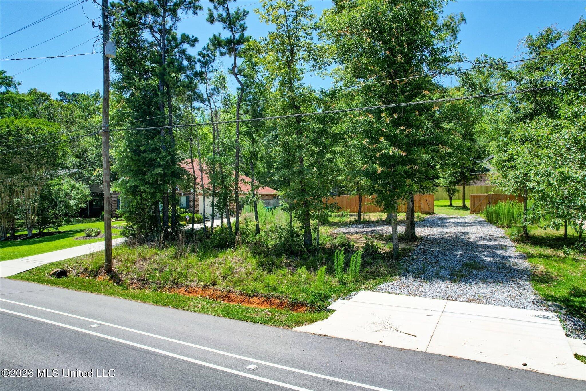 W Diamondhead Drive Property Photo 5