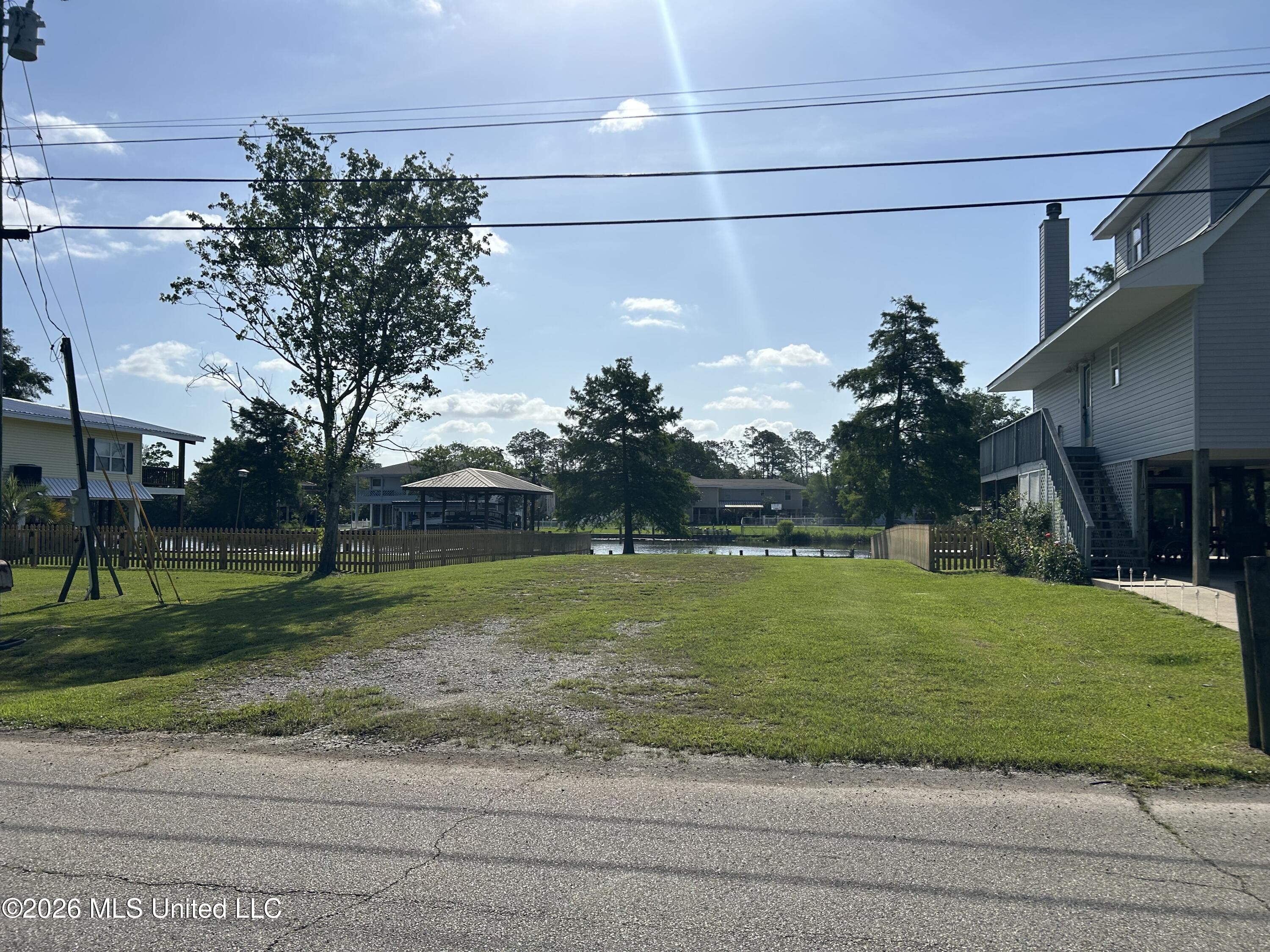 15024 Choctaw Drive Property Photo 1