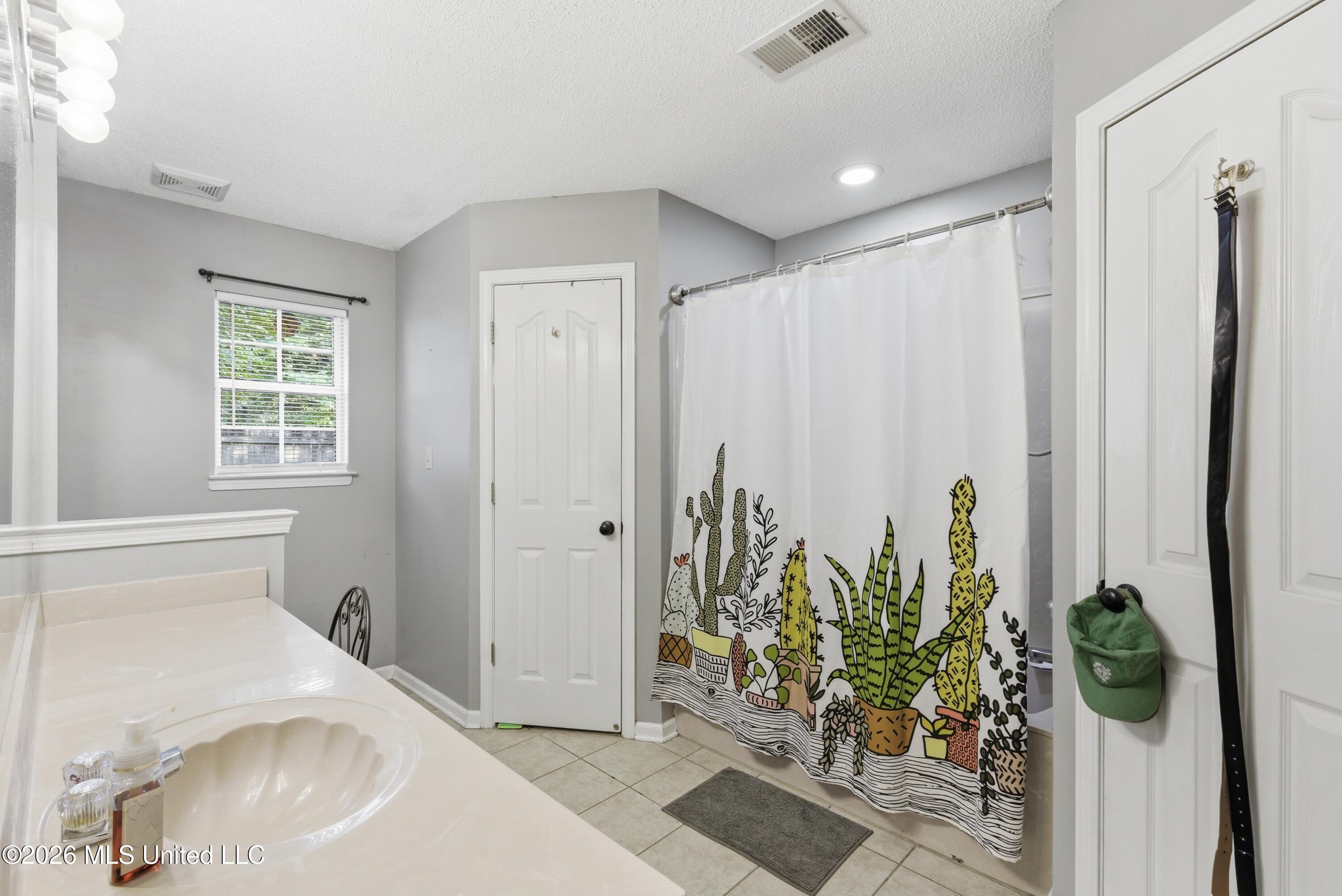 5795 Amaray Cove Property Photo 15
