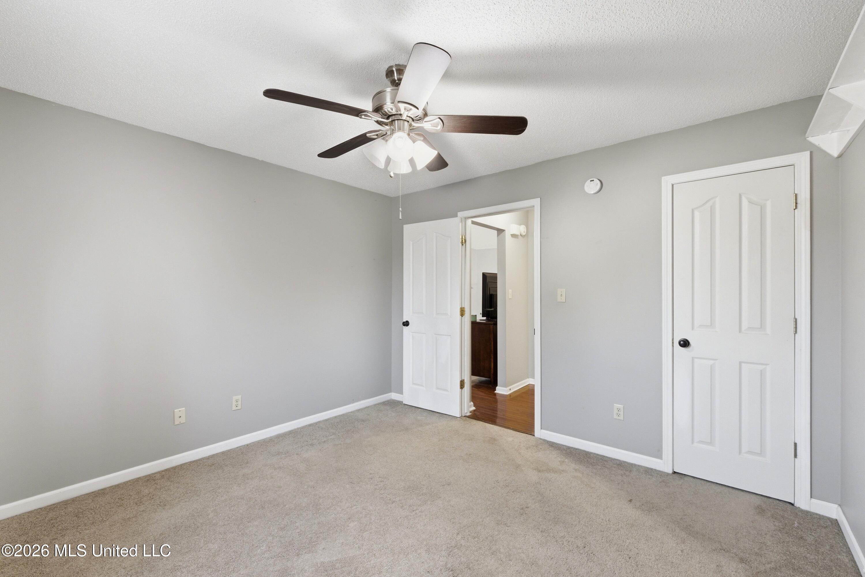 5795 Amaray Cove Property Photo 18