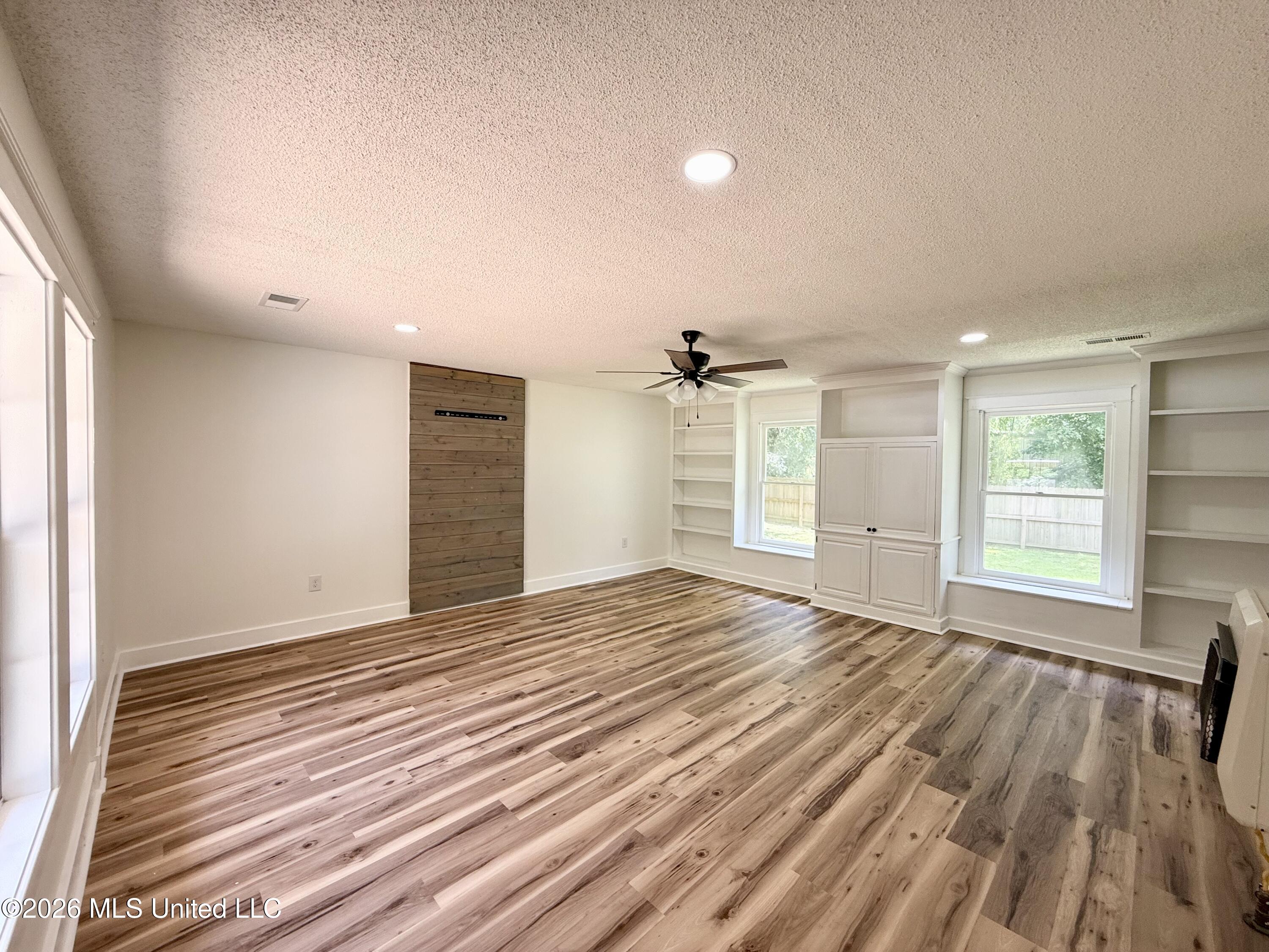 1690 W Ms-178 Property Photo 4