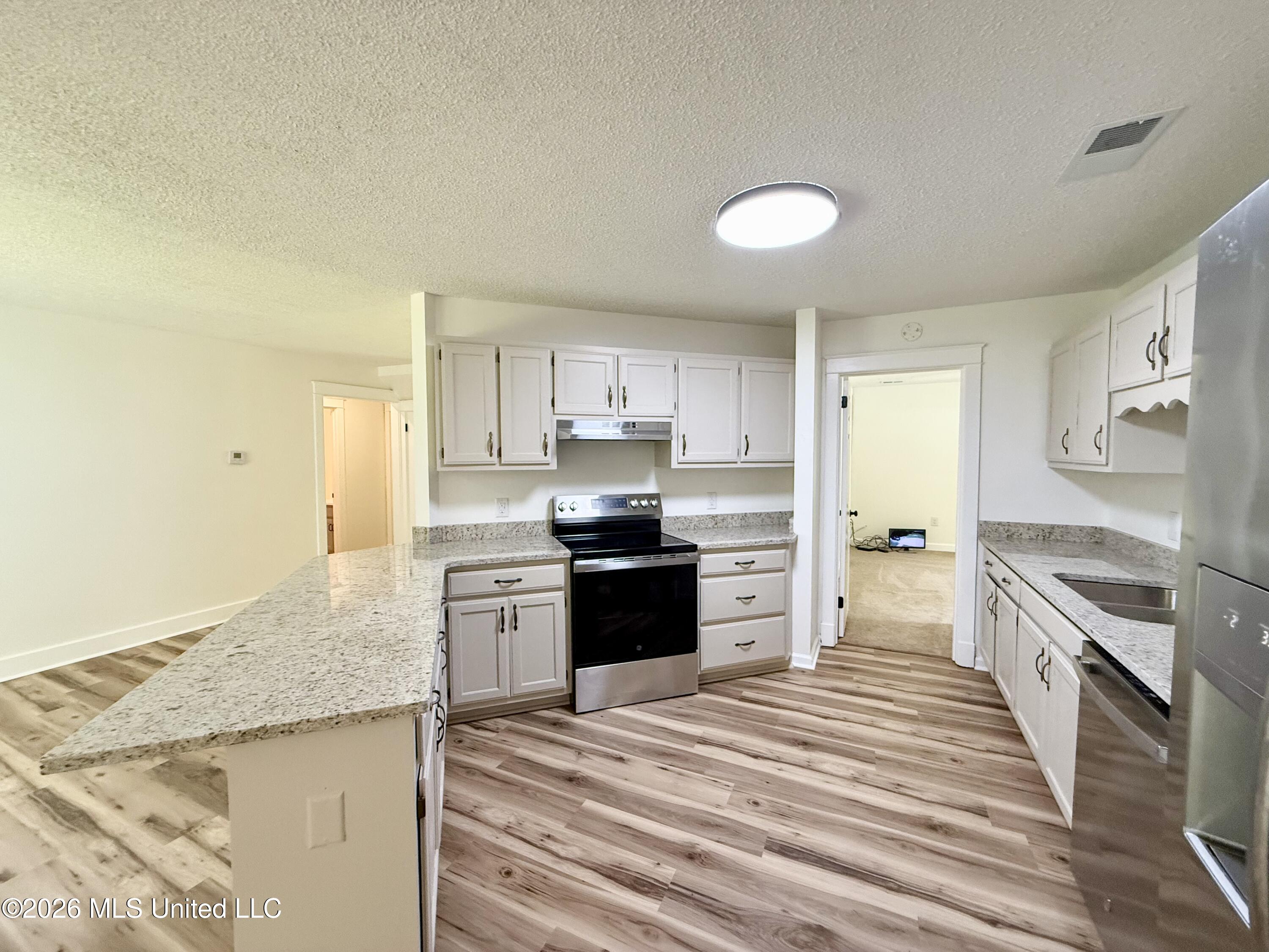 1690 W Ms-178 Property Photo 6