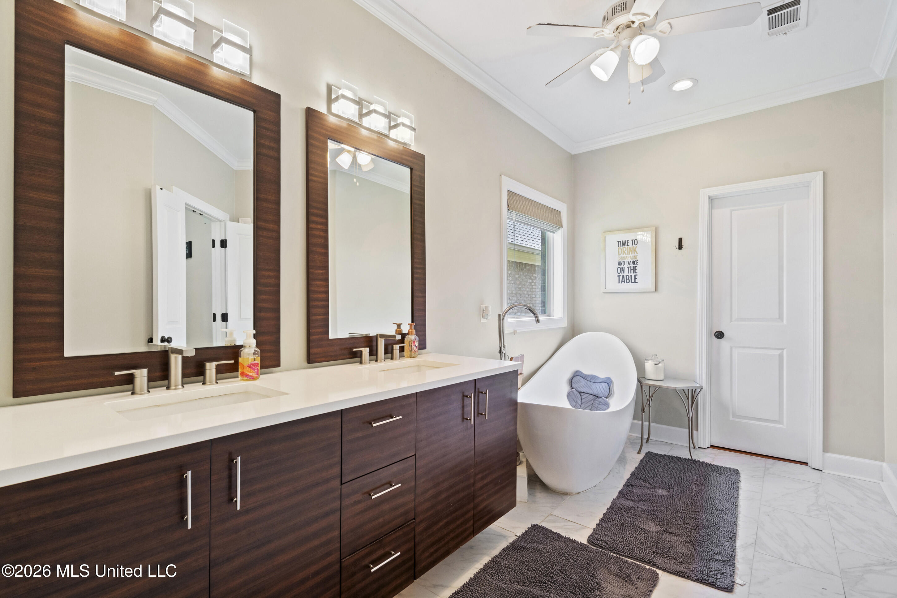 74 Vance Cove Property Photo 16