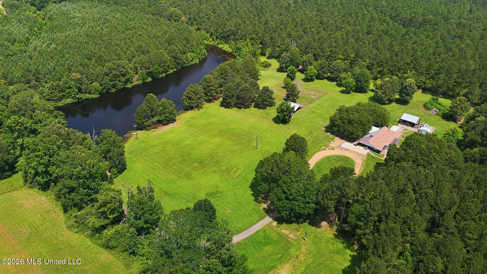 1122 Willis Cotton Road Property Photo 1