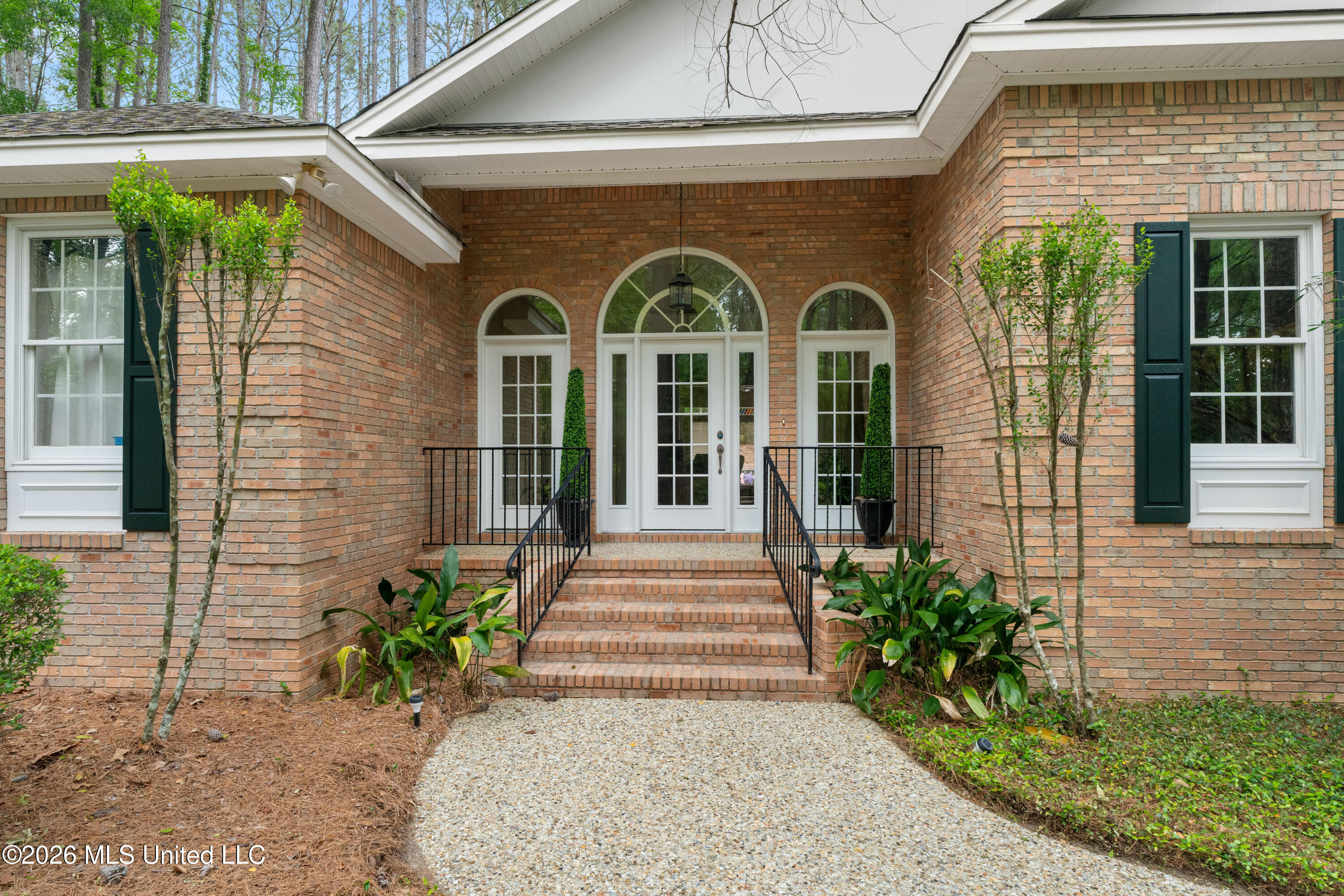 28 Canebrake Boulevard Property Photo 5