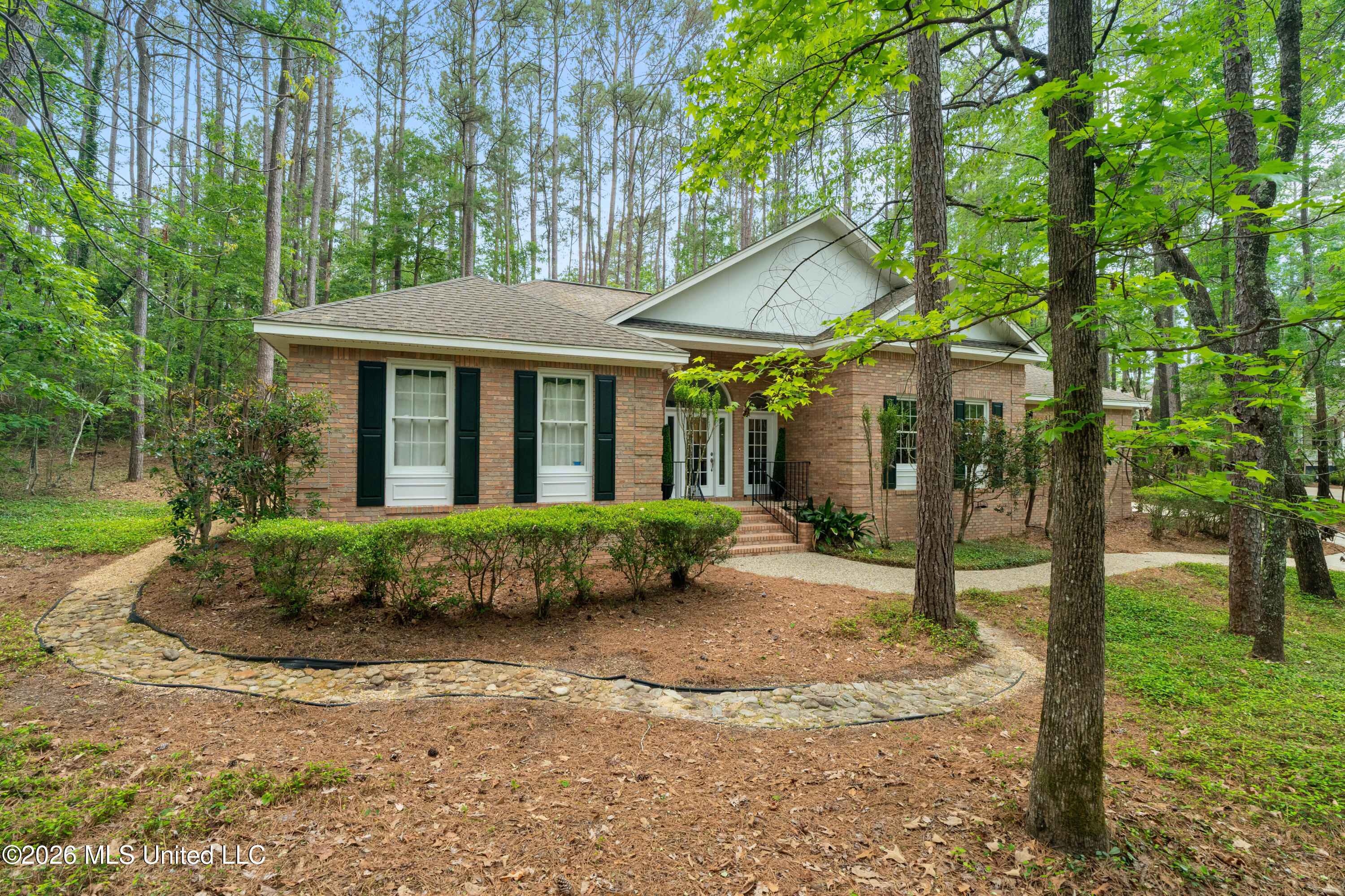 28 Canebrake Boulevard Property Photo 7