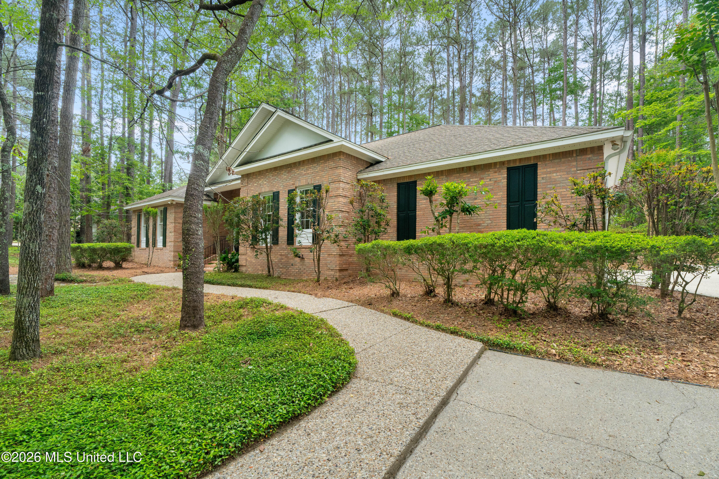 28 Canebrake Boulevard Property Photo 11