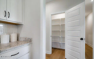 2111 Scott Mdws Lane Property Photo 17