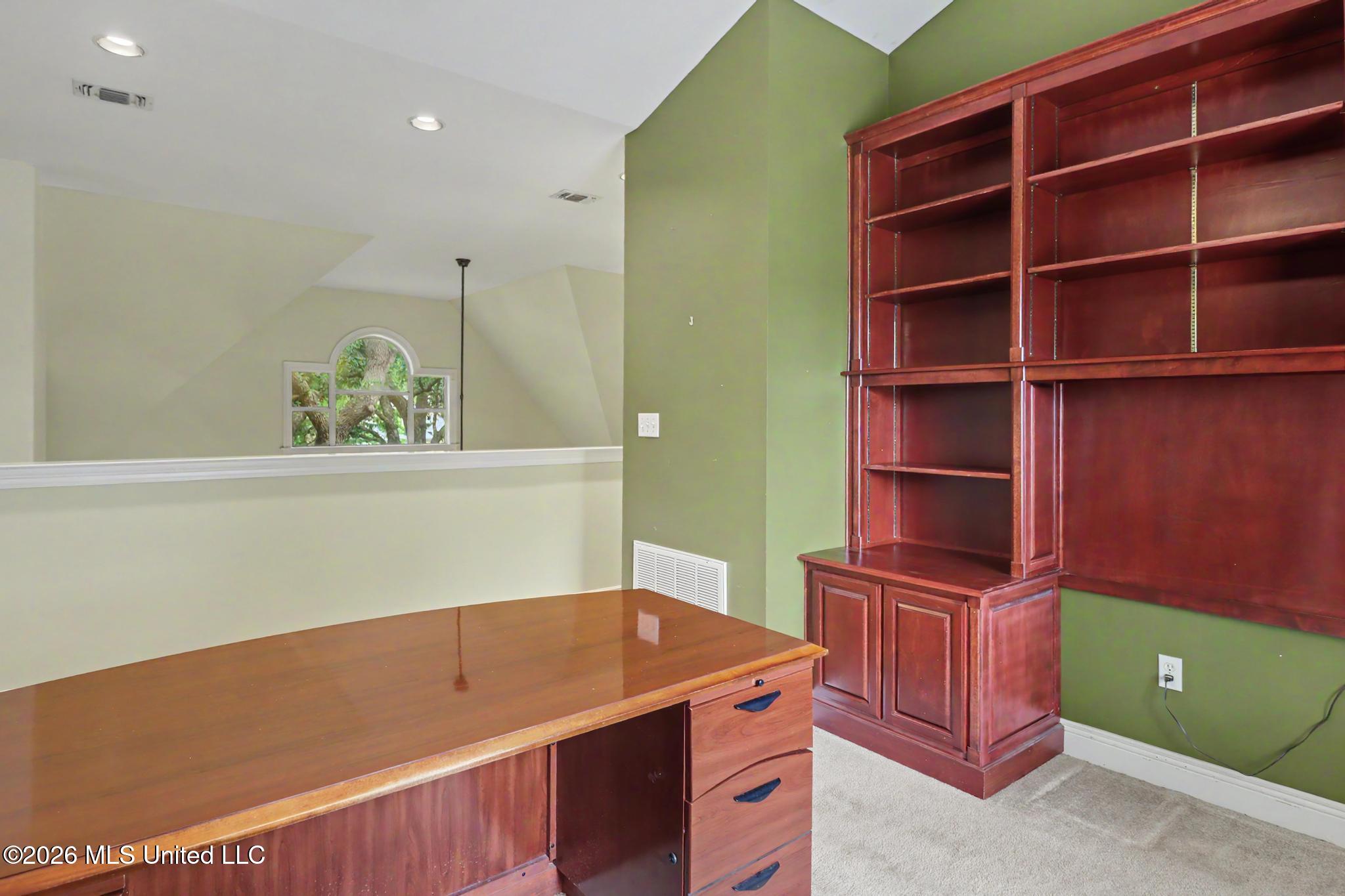 422 Cachemont Cove Property Photo 11