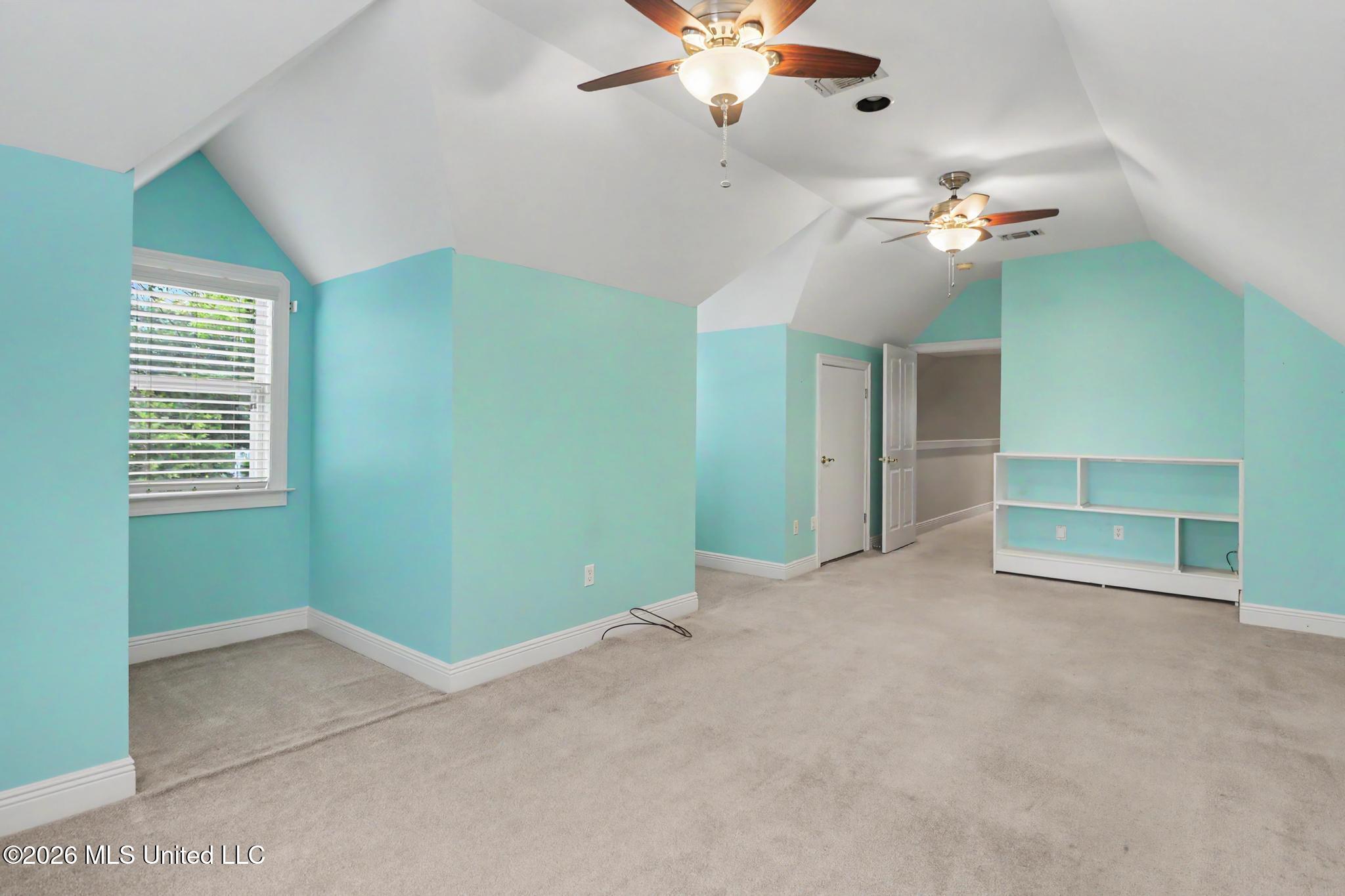 422 Cachemont Cove Property Photo 14