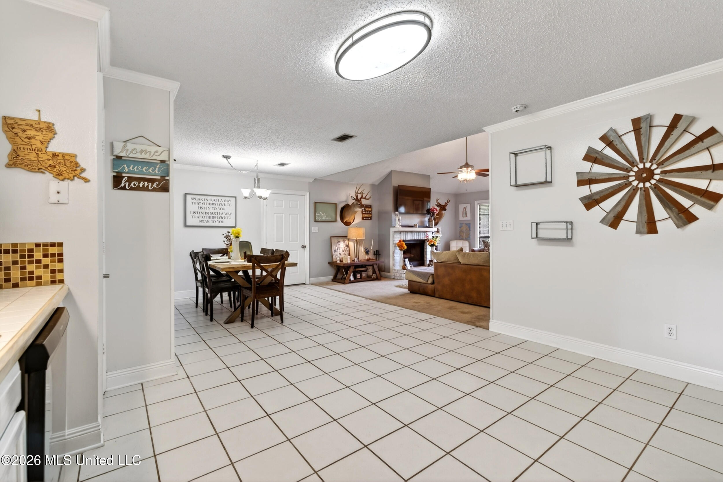 100 Berryhill Drive Property Photo 3