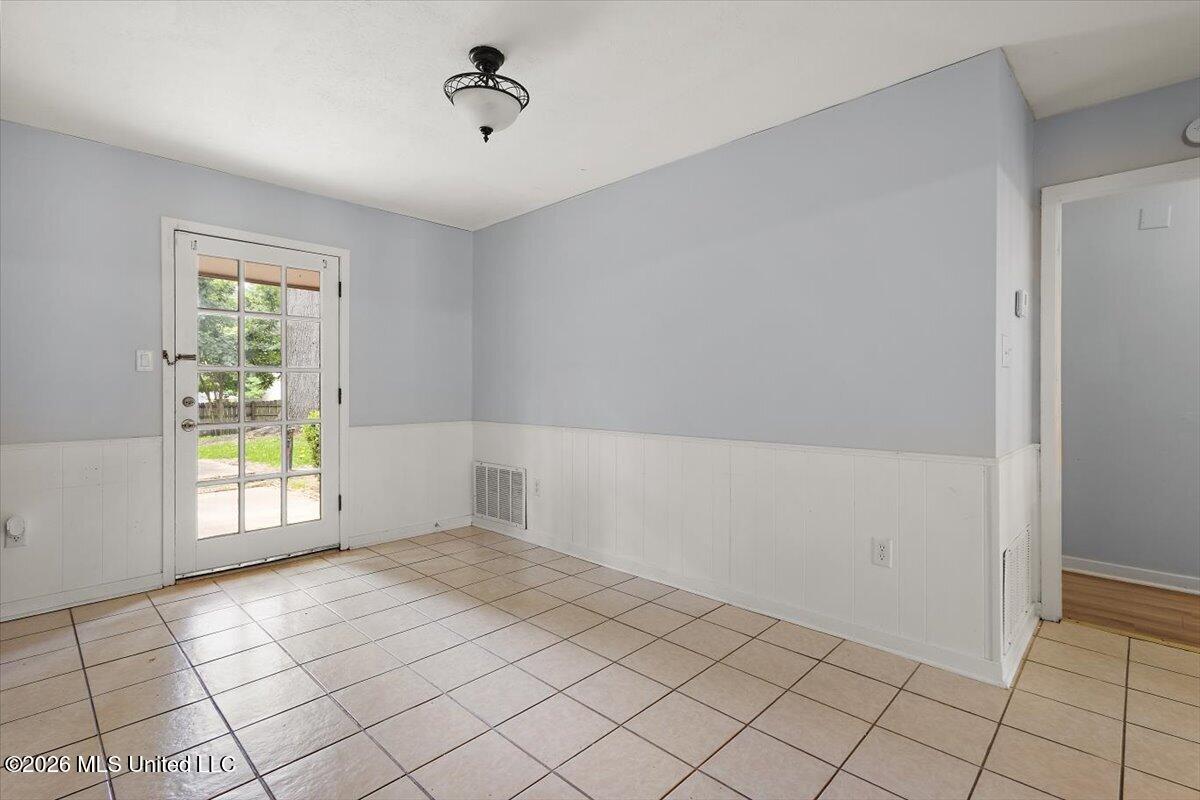 5209 Sycamore Drive Property Photo 8