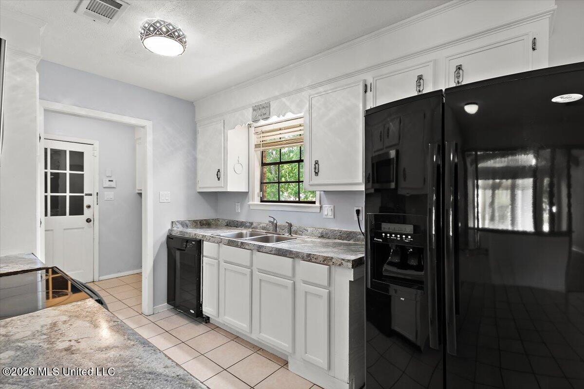 5209 Sycamore Drive Property Photo 10