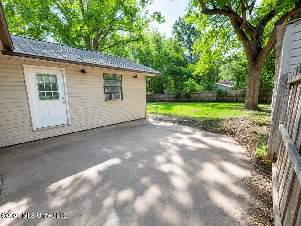 100 Gulf Camp Road Property Photo 12