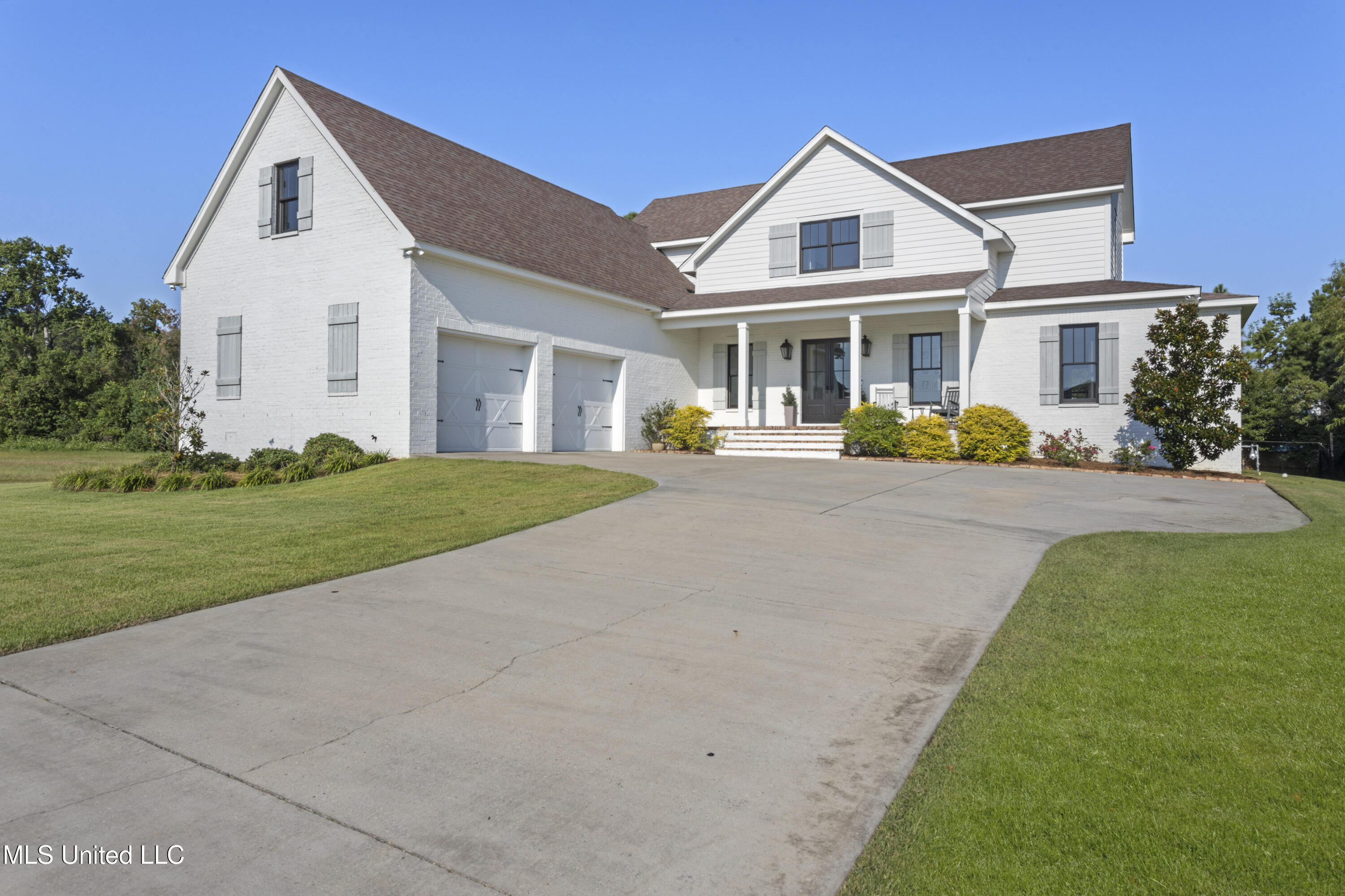407 Goose Pointe Boulevard Property Photo 1