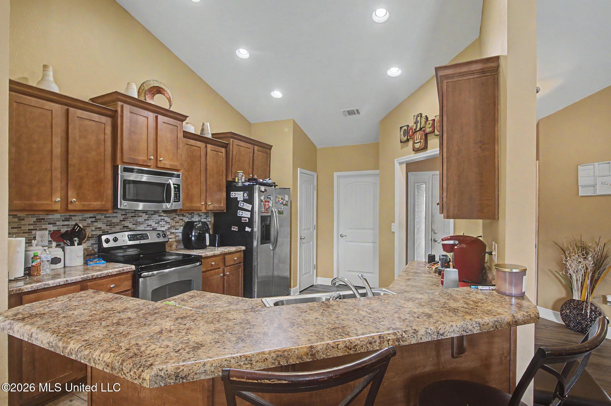 117 Brackish Place Property Photo 6