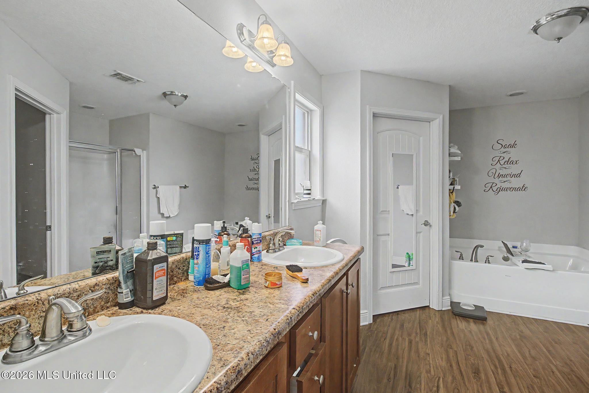 117 Brackish Place Property Photo 13