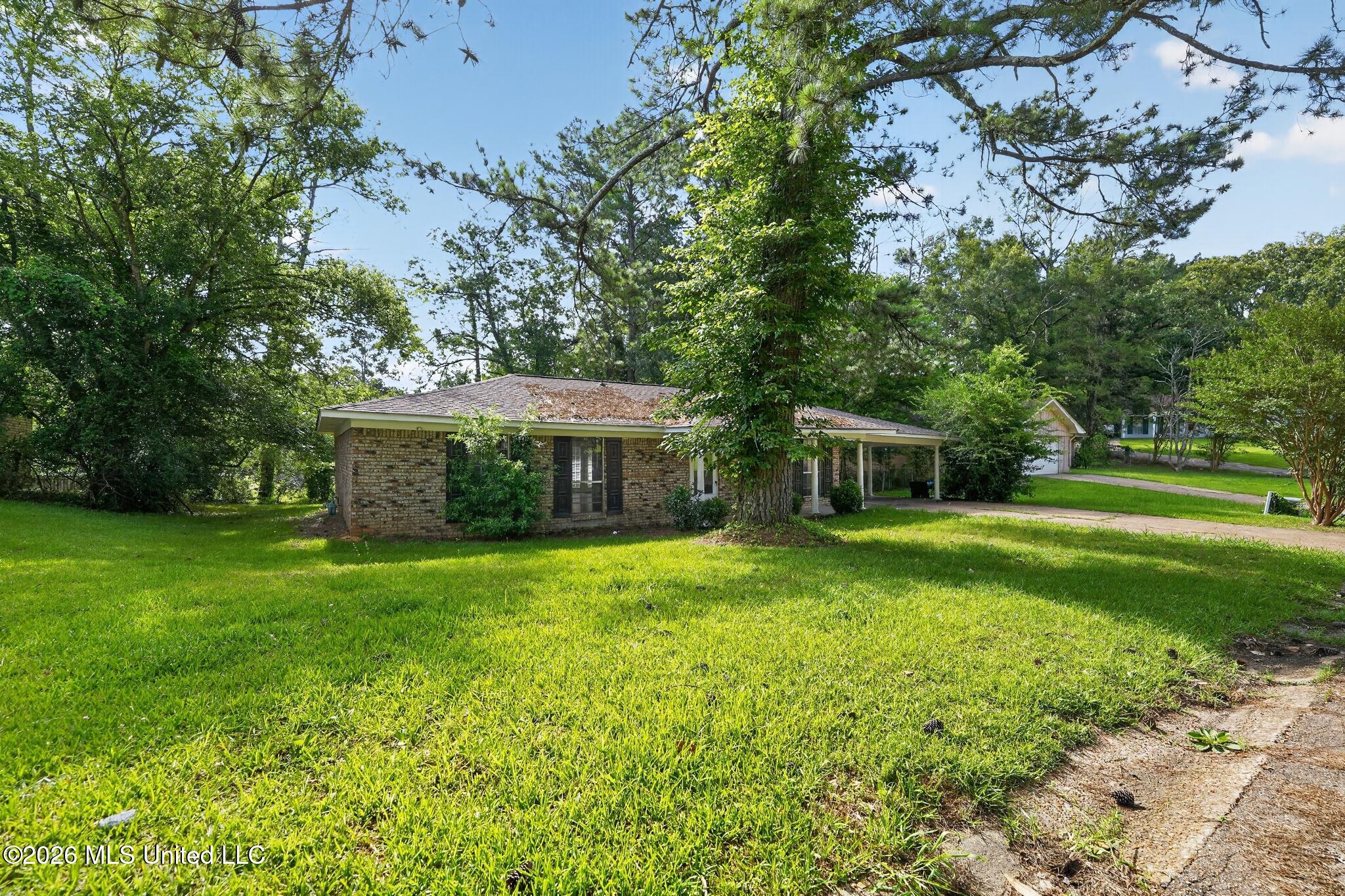 206 Valley Ridge Drive Property Photo 5