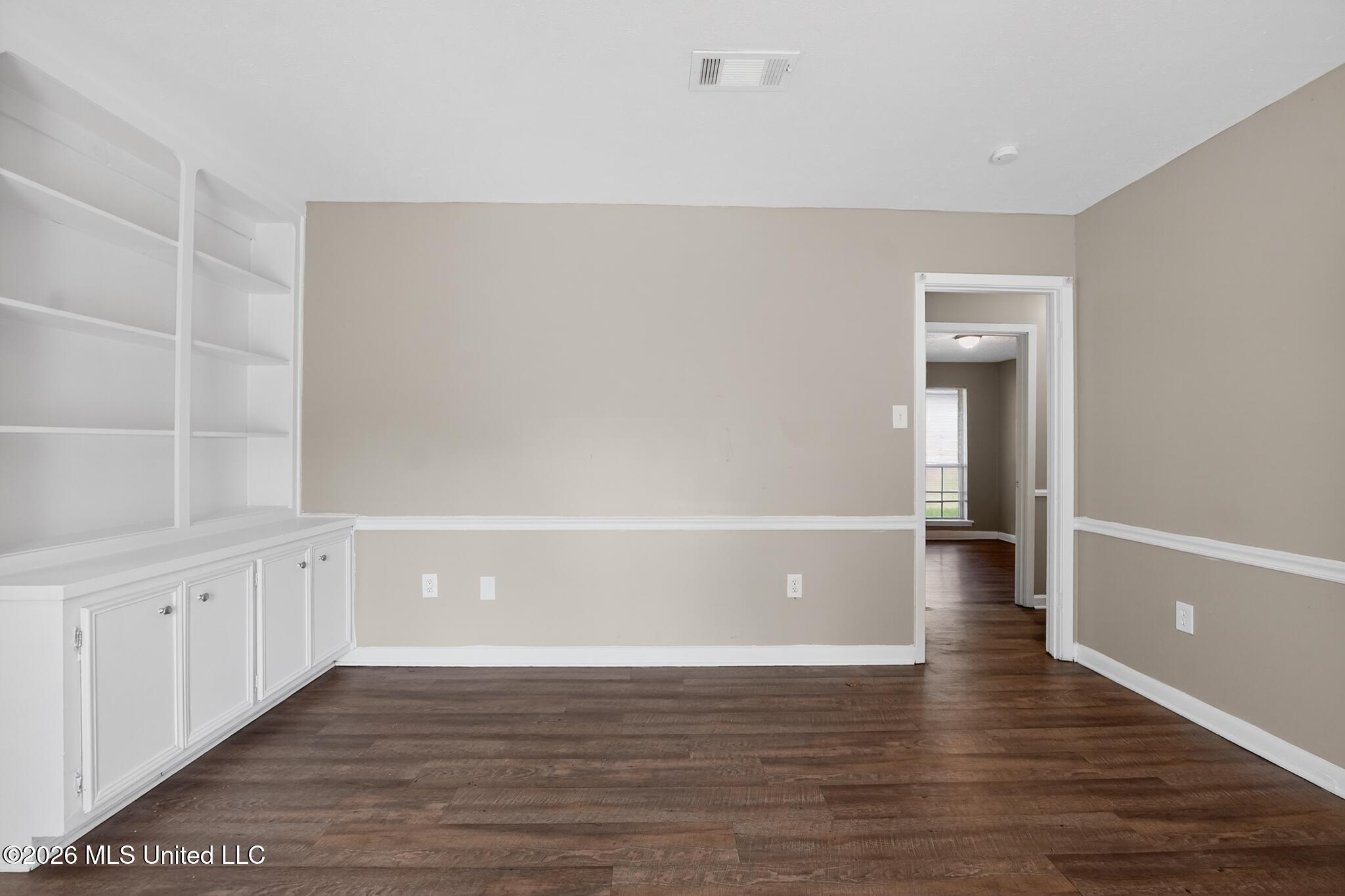 206 Valley Ridge Drive Property Photo 8