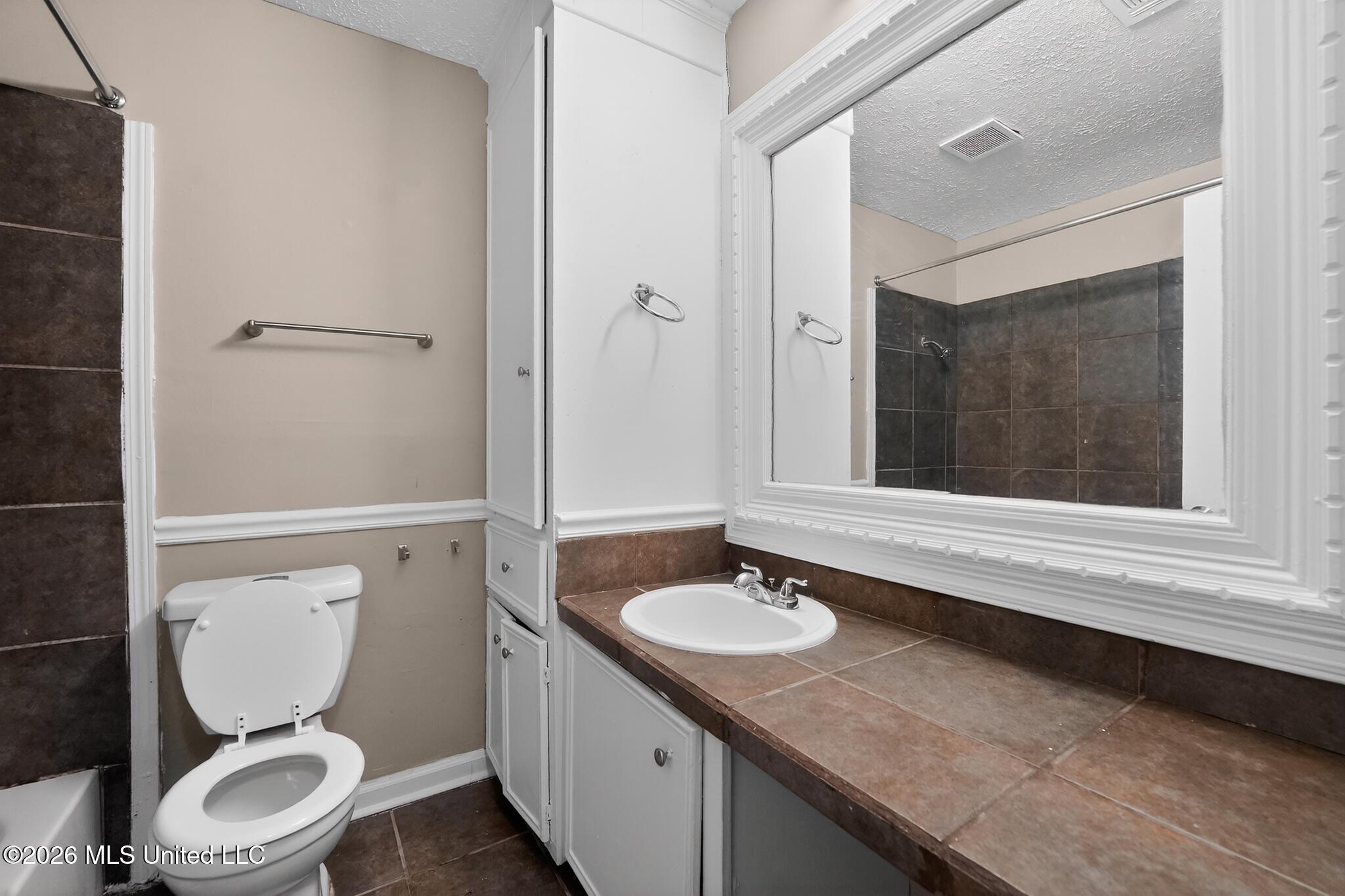 206 Valley Ridge Drive Property Photo 31