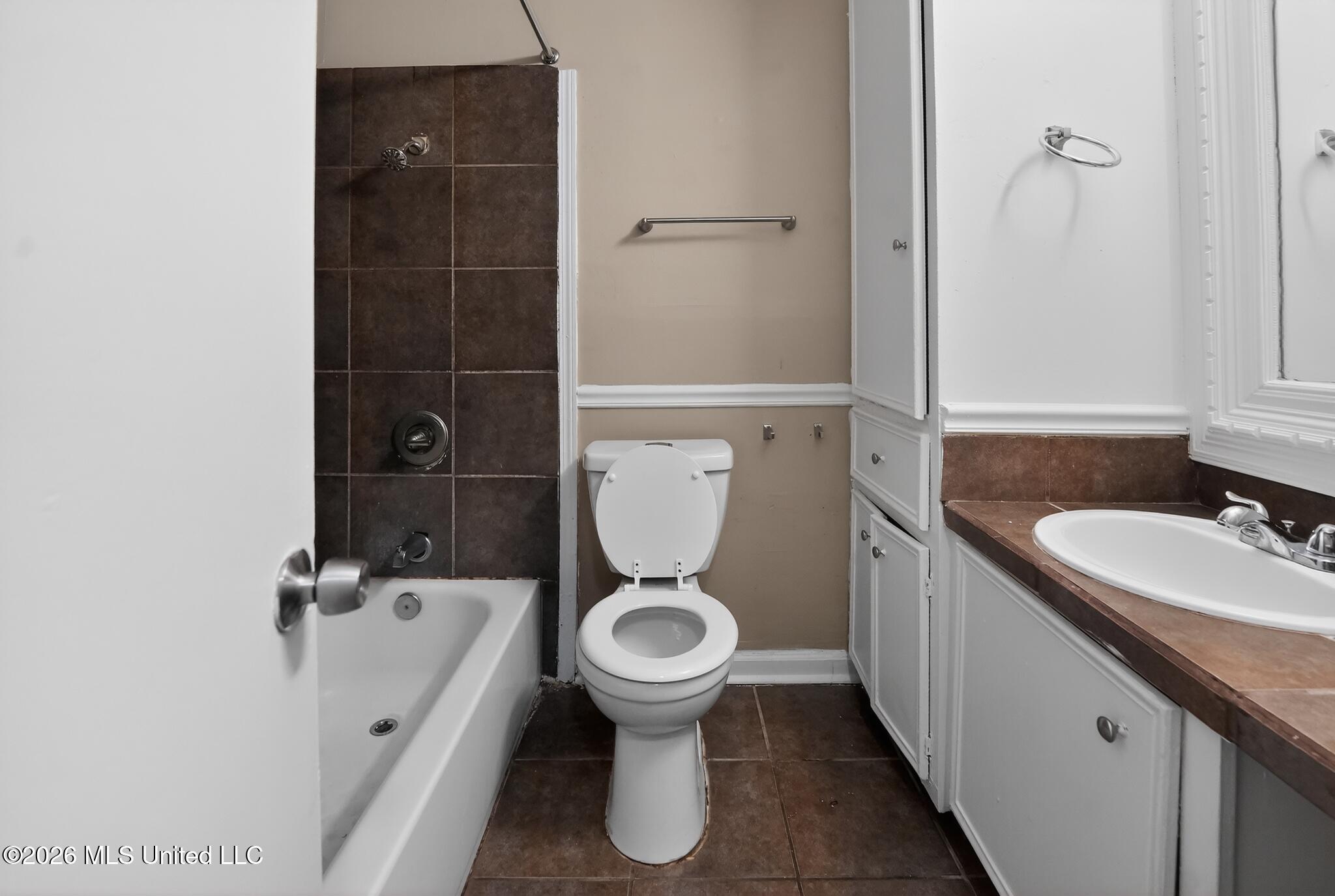 206 Valley Ridge Drive Property Photo 32