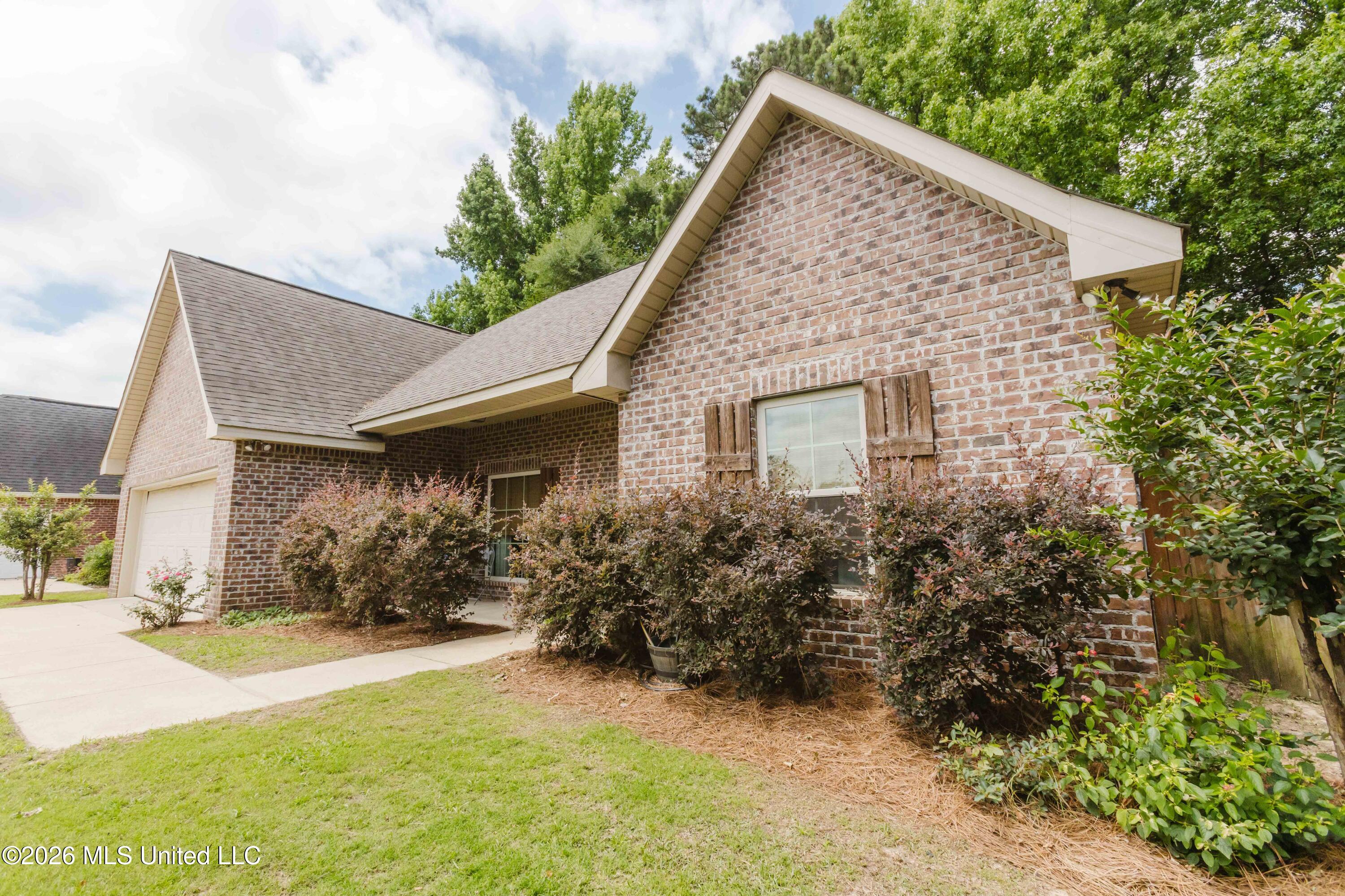 212 Bream Pond Lane Property Photo 3